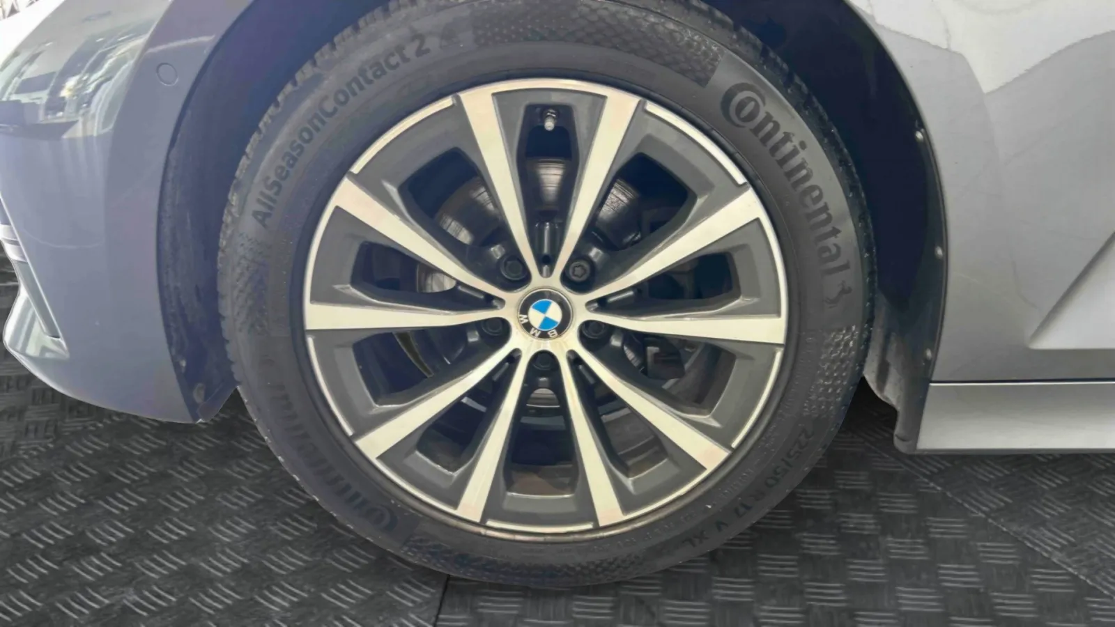 Acheter une bmw Touring 318i 156 ch BVA8 d’occasion avec 99318km disponible immédiatement - photo 14