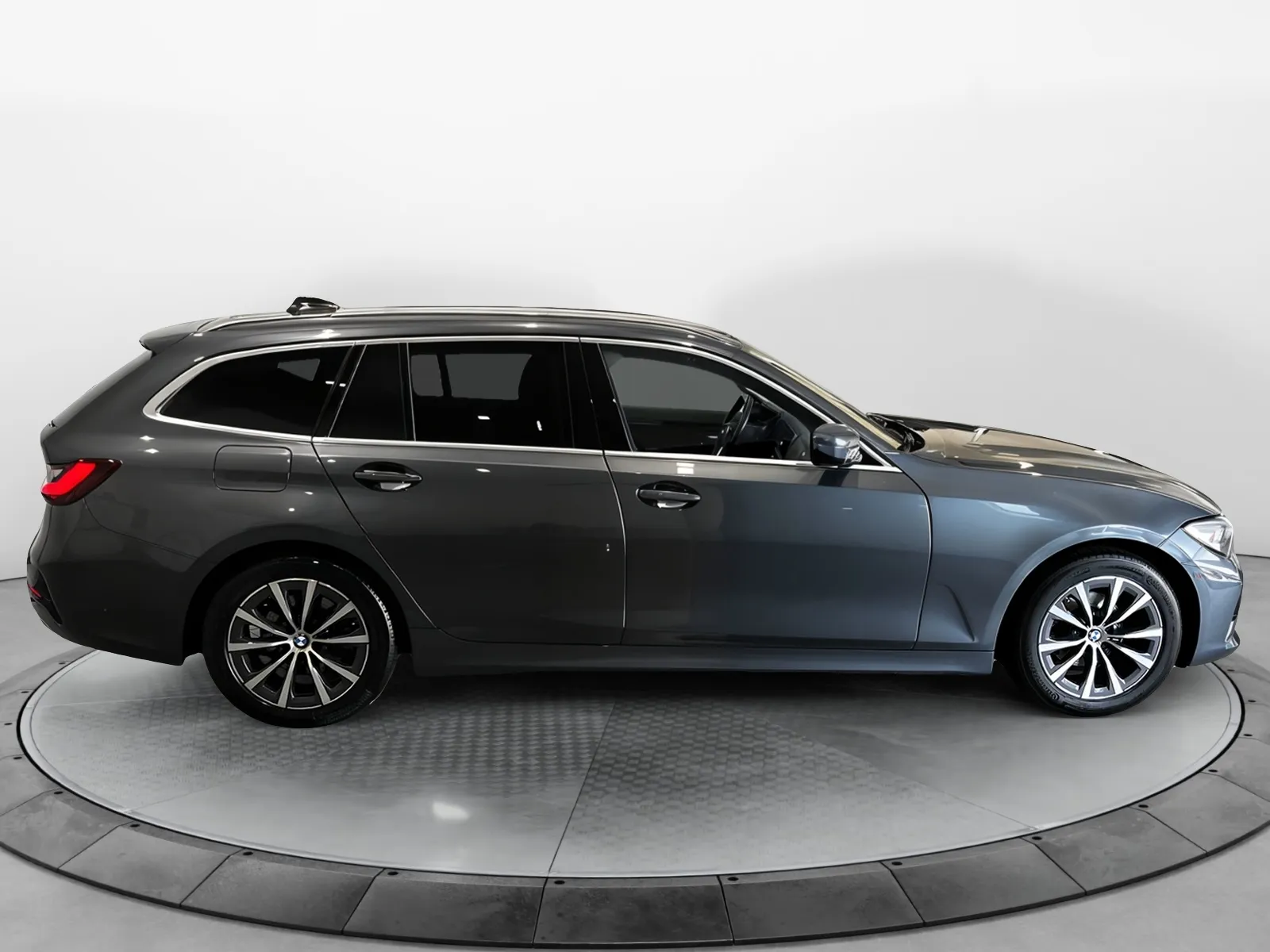 Acheter une bmw Touring 318i 156 ch BVA8 d’occasion avec 99318km disponible immédiatement - photo 6