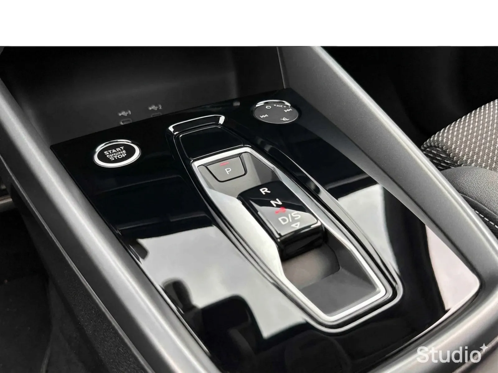 Acheter une audi A3 Sportback TFSI Mild Hybrid 150 S tronic 7 d’occasion avec 34585km disponible immédiatement - photo 20