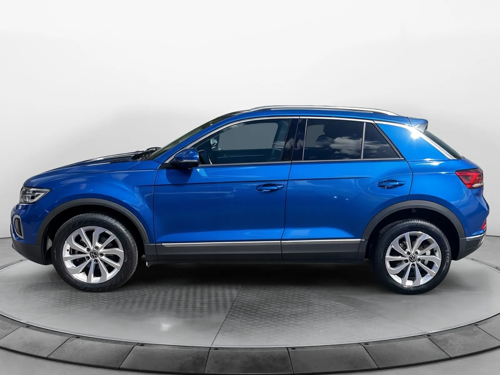VOLKSWAGEN T-ROC Style - photo 2