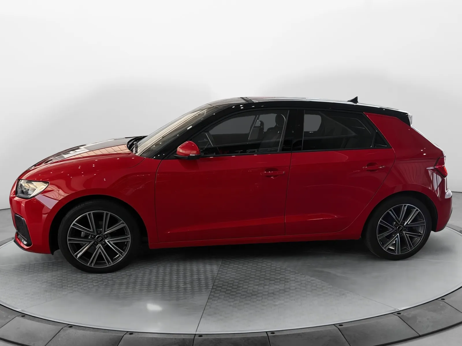 Acheter une audi A1 Sportback 25 TFSI 95 ch BVM5 d’occasion avec 63150km disponible immédiatement - photo 2