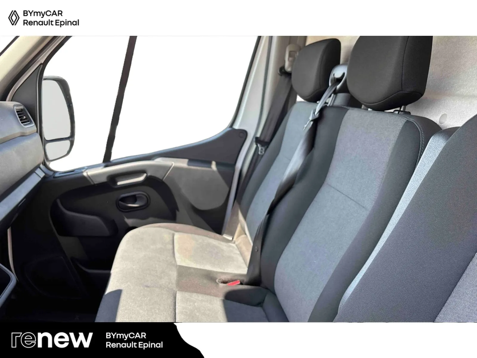 Acheter une renault MASTER FGN TRAC F3500 L3H3 BLUE DCI 135 d’occasion avec 31714km disponible immédiatement - photo 12