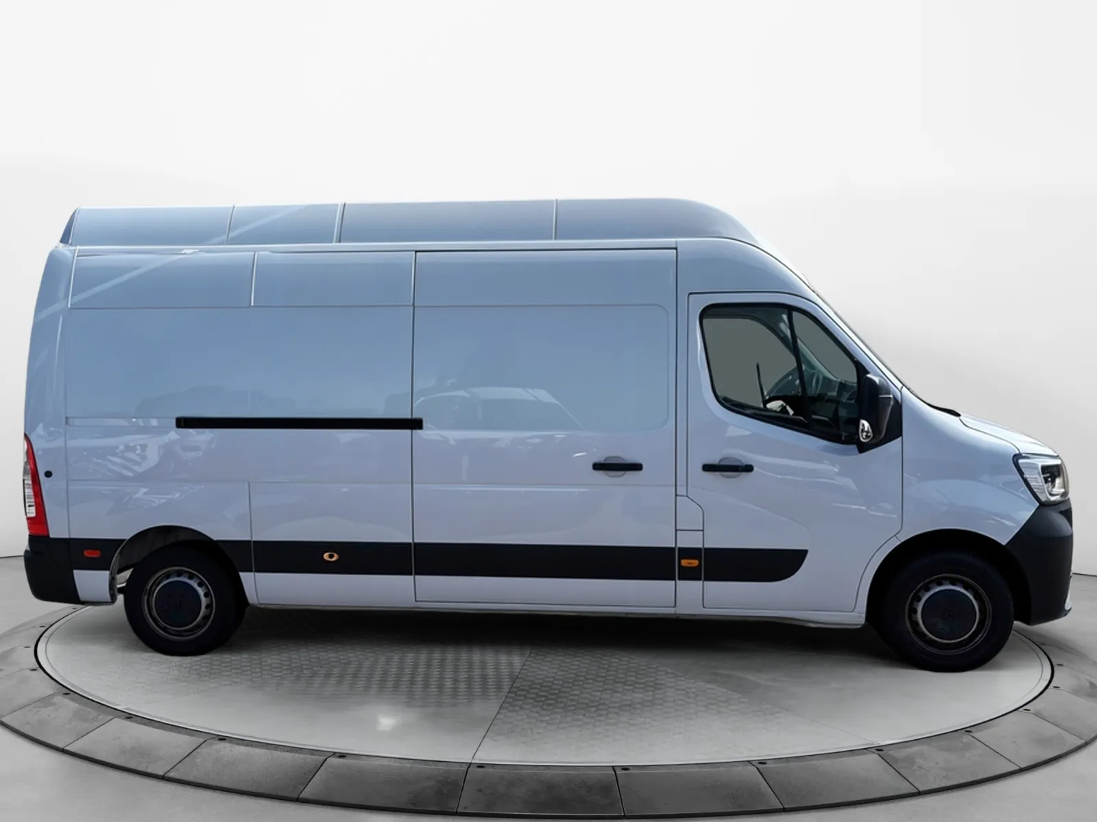 Acheter une renault MASTER FGN TRAC F3500 L3H3 BLUE DCI 135 d’occasion avec 31714km disponible immédiatement - photo 6