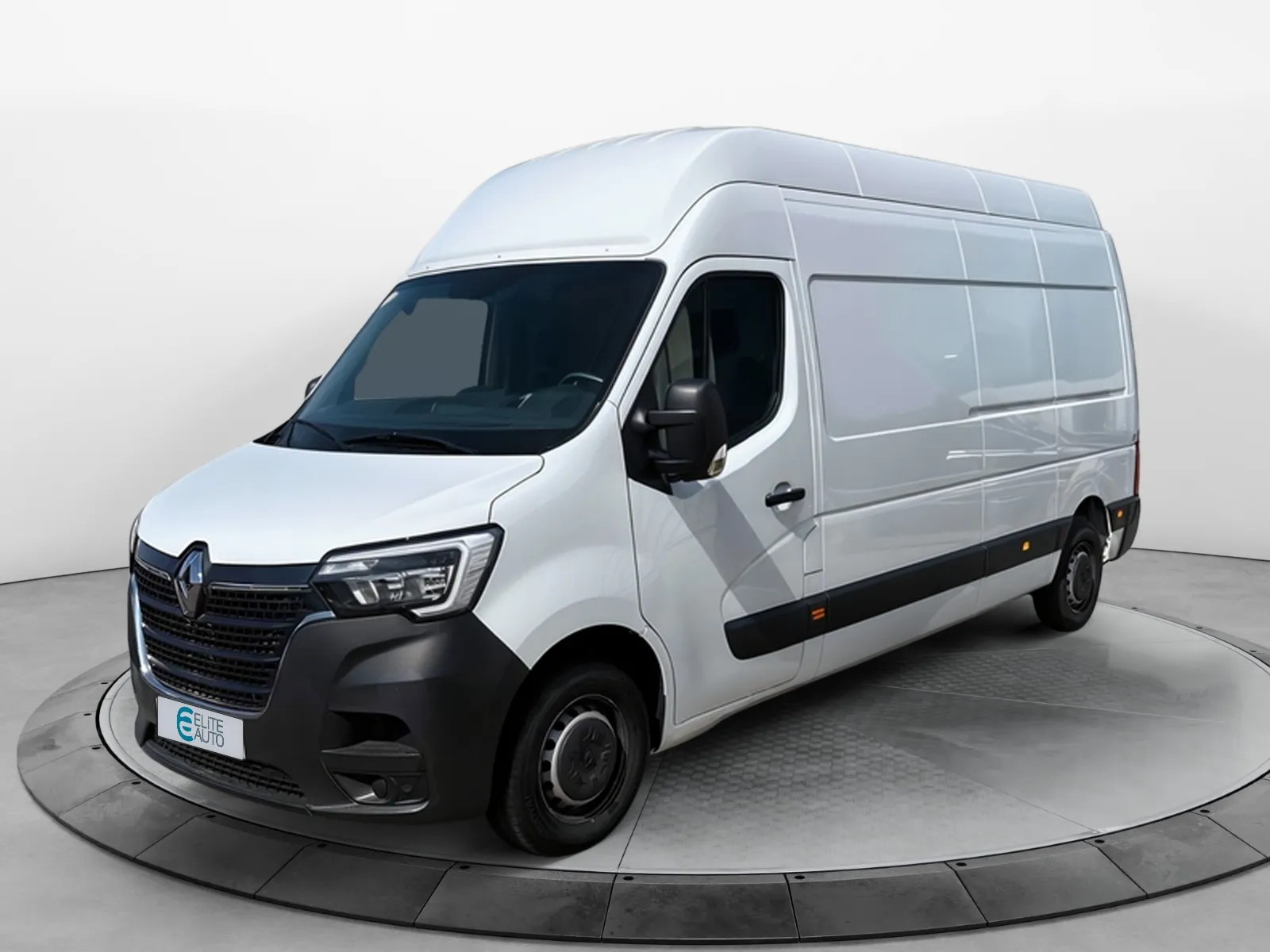 Acheter une renault MASTER FGN TRAC F3500 L3H3 BLUE DCI 135 d’occasion avec 31714km disponible immédiatement - photo 1