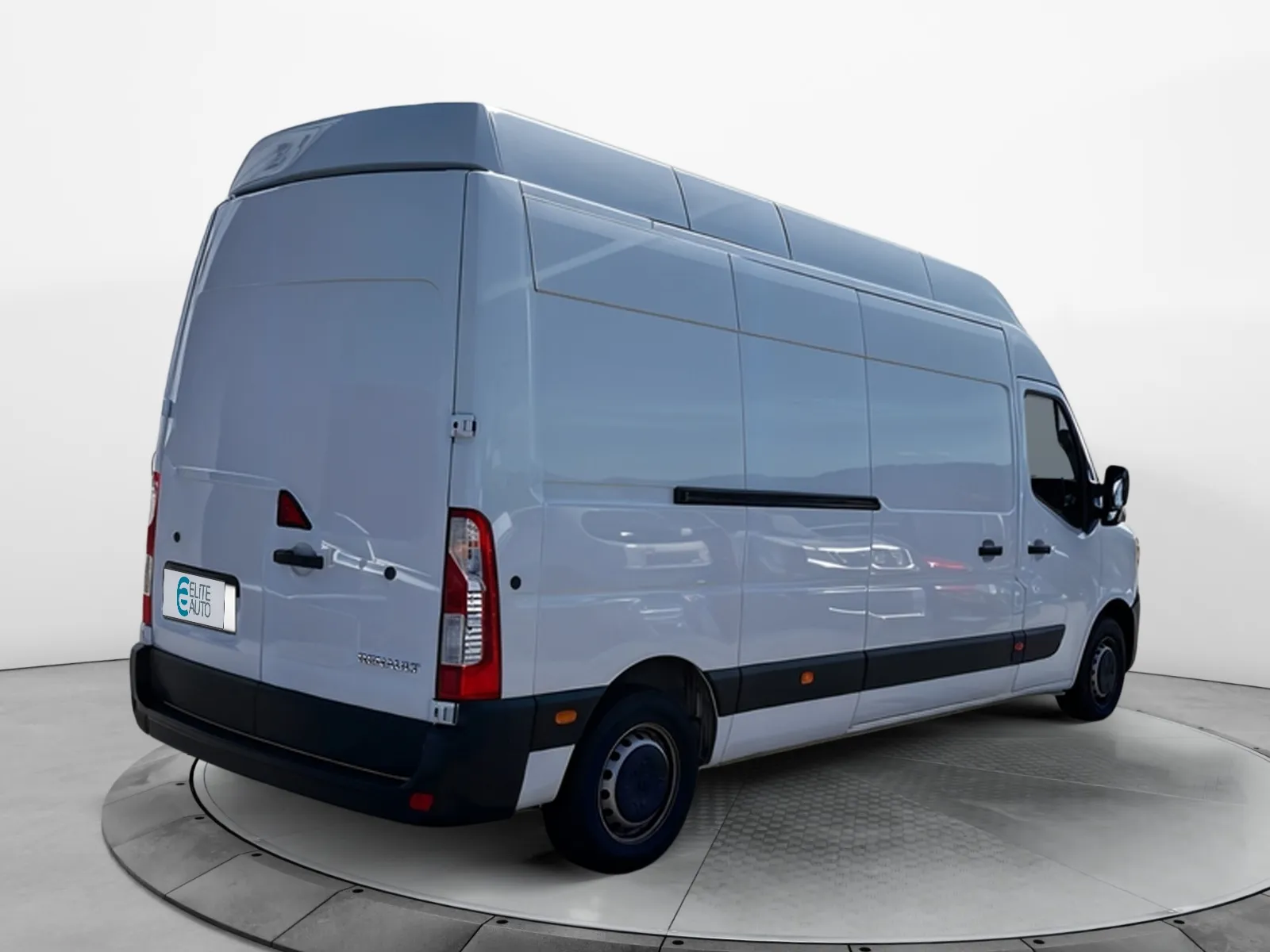 Acheter une renault MASTER FGN TRAC F3500 L3H3 BLUE DCI 135 d’occasion avec 31714km disponible immédiatement - photo 5