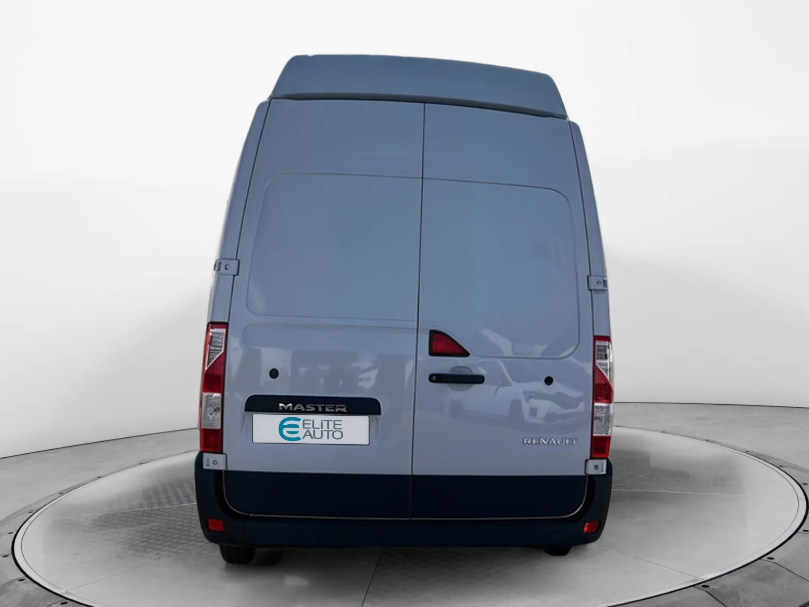 Acheter une renault MASTER FGN TRAC F3500 L3H3 BLUE DCI 135 d’occasion avec 31714km disponible immédiatement - photo 4