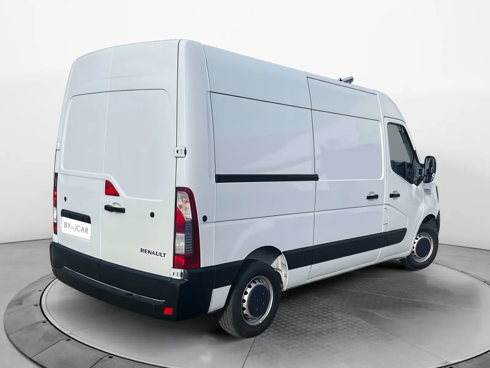 Acheter une renault MASTER FGN TRAC F3500 L2H2 BLUE DCI 135 d’occasion avec 26078km disponible immédiatement - photo 6