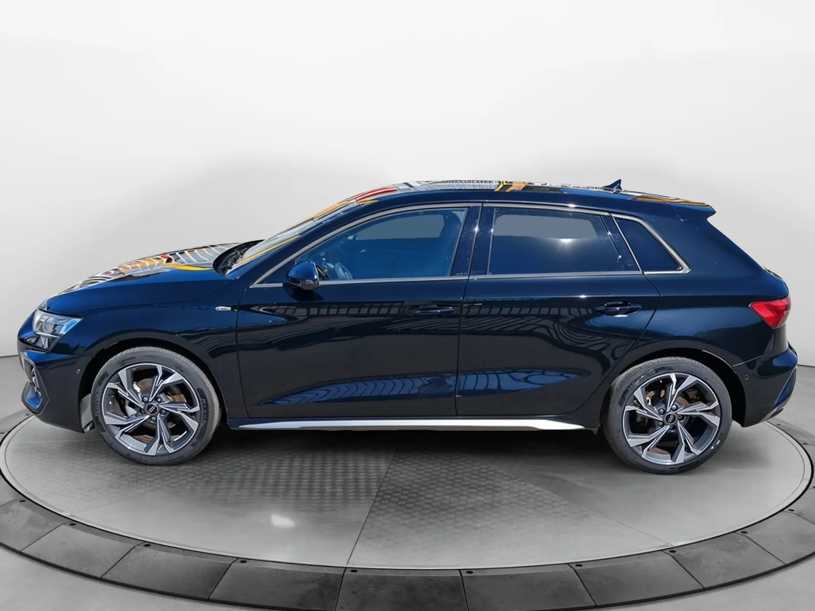 Acheter une audi A3 Sportback TFSI Mild Hybrid 150 S tronic 7 d’occasion avec 18590km disponible immédiatement - photo 2