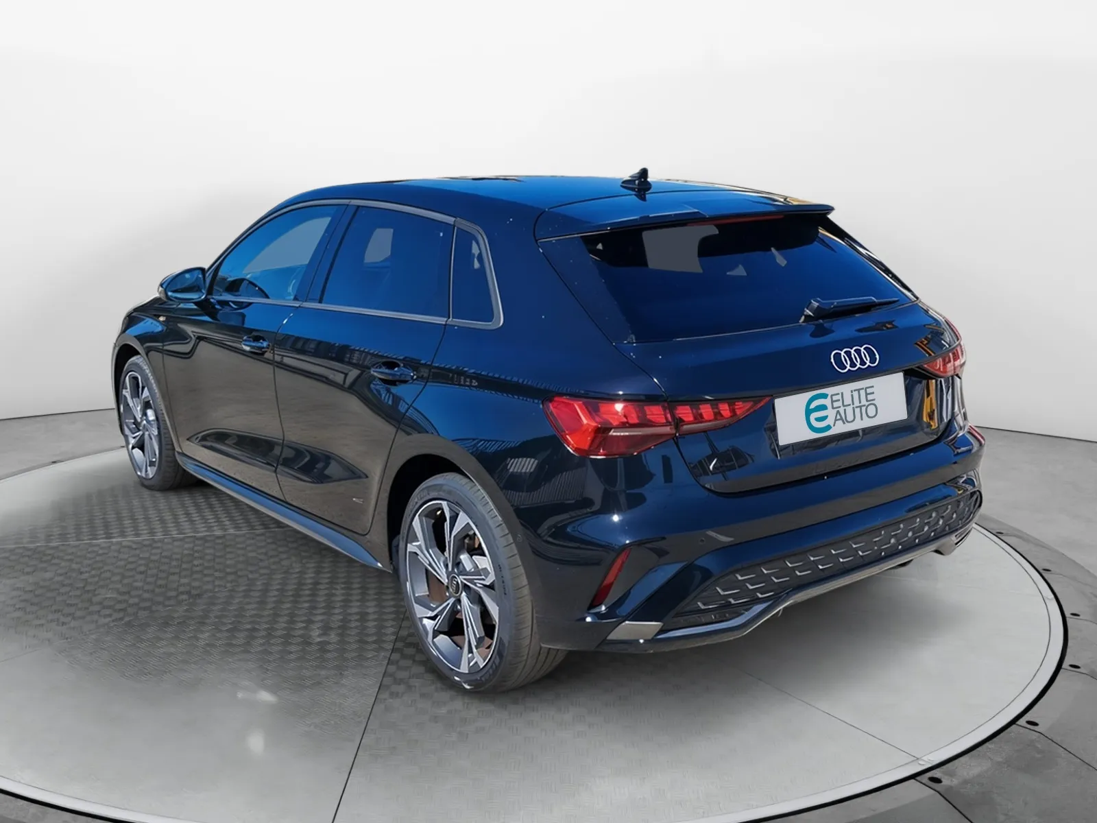 Acheter une audi A3 Sportback TFSI Mild Hybrid 150 S tronic 7 d’occasion avec 18590km disponible immédiatement - photo 3
