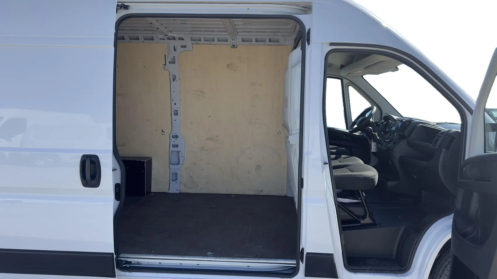 Acheter une fiat DUCATO FGN MH2 3.0T 120 CH S&S BVM6 d’occasion avec 37803km disponible immédiatement - photo 42