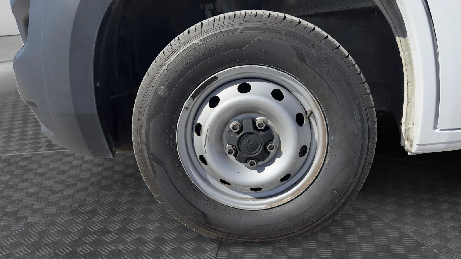 Acheter une fiat DUCATO FGN MH2 3.0T 120 CH S&S BVM6 d’occasion avec 37803km disponible immédiatement - photo 9