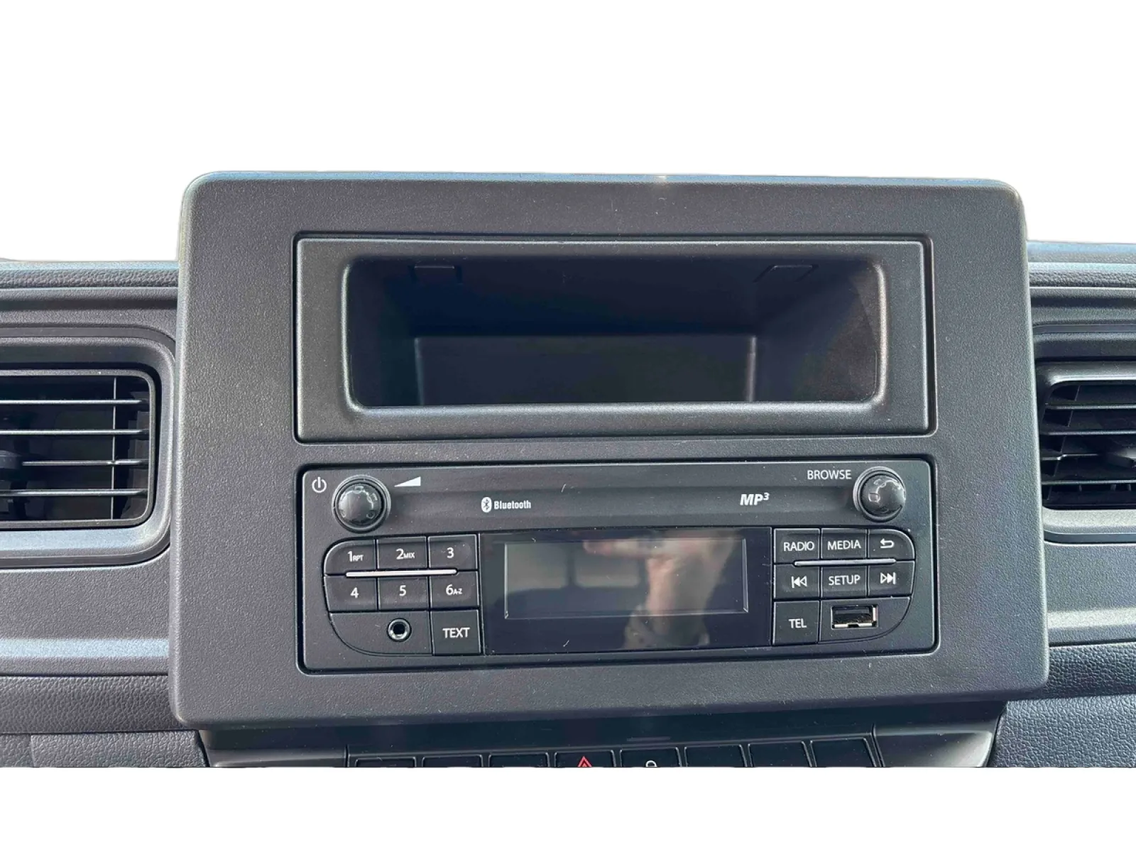 Acheter une renault MASTER FGN TRAC F3500 L3H3 BLUE DCI 135 d’occasion avec 38362km disponible immédiatement - photo 16