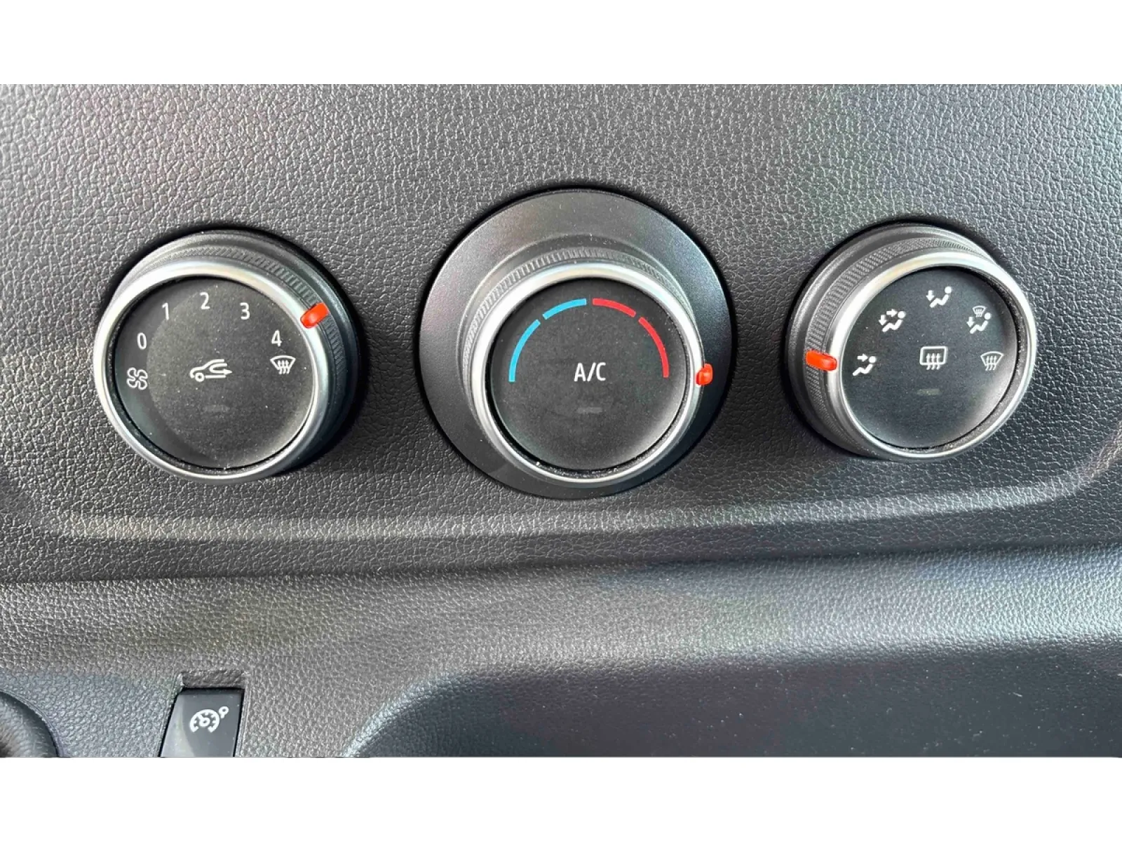 Acheter une renault MASTER FGN TRAC F3500 L3H3 BLUE DCI 135 d’occasion avec 38362km disponible immédiatement - photo 21
