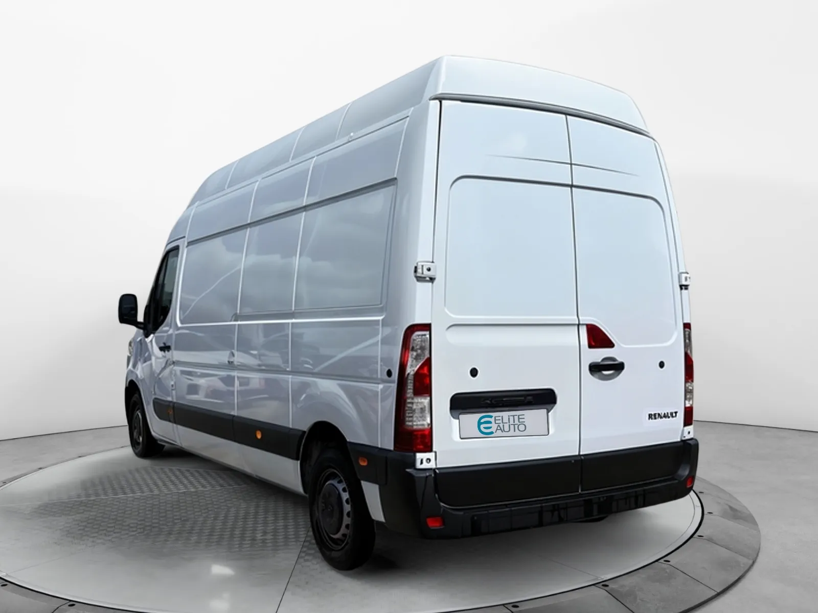 Acheter une renault MASTER FGN TRAC F3500 L3H3 BLUE DCI 135 d’occasion avec 38362km disponible immédiatement - photo 3