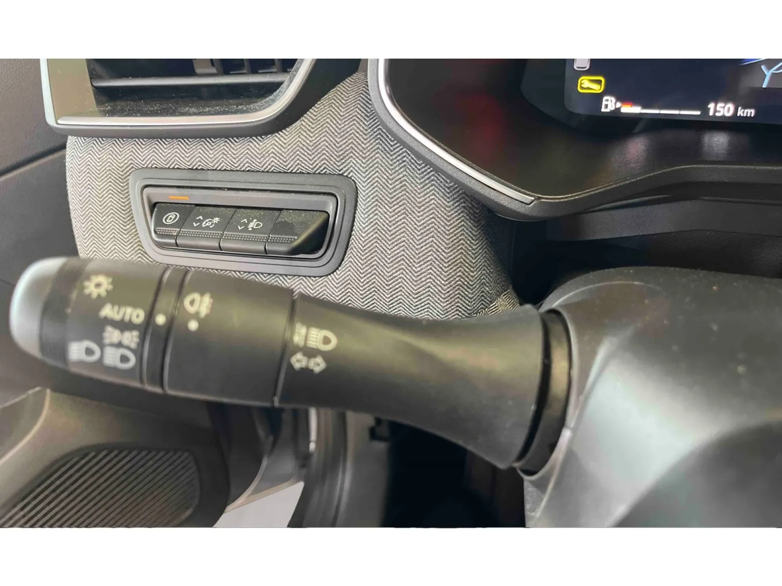 Acheter une renault Clio TCe 90 ch GSR2 d’occasion avec 8934km disponible immédiatement - photo 19