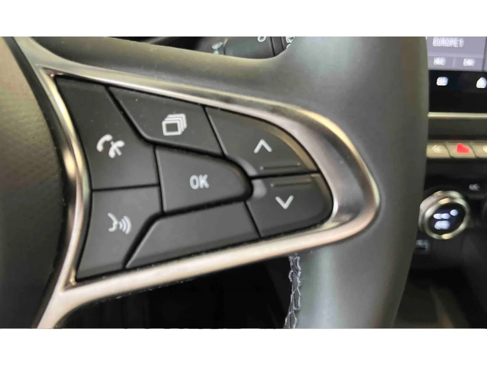 Acheter une renault Clio TCe 90 ch GSR2 d’occasion avec 8934km disponible immédiatement - photo 17