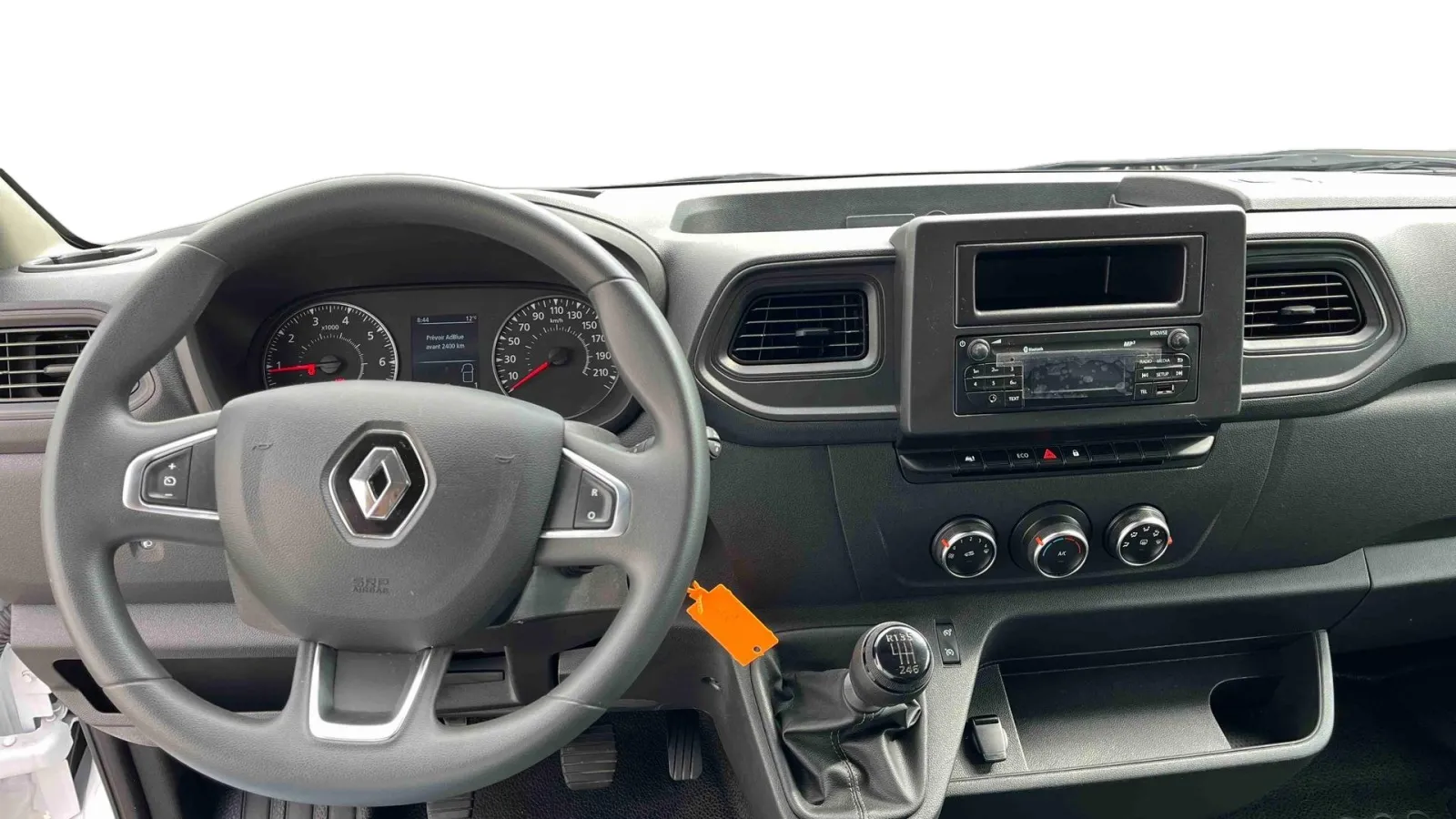 Acheter une renault MASTER FGN TRAC F3500 L3H3 BLUE DCI 135 d’occasion avec 22460km disponible immédiatement - photo 9
