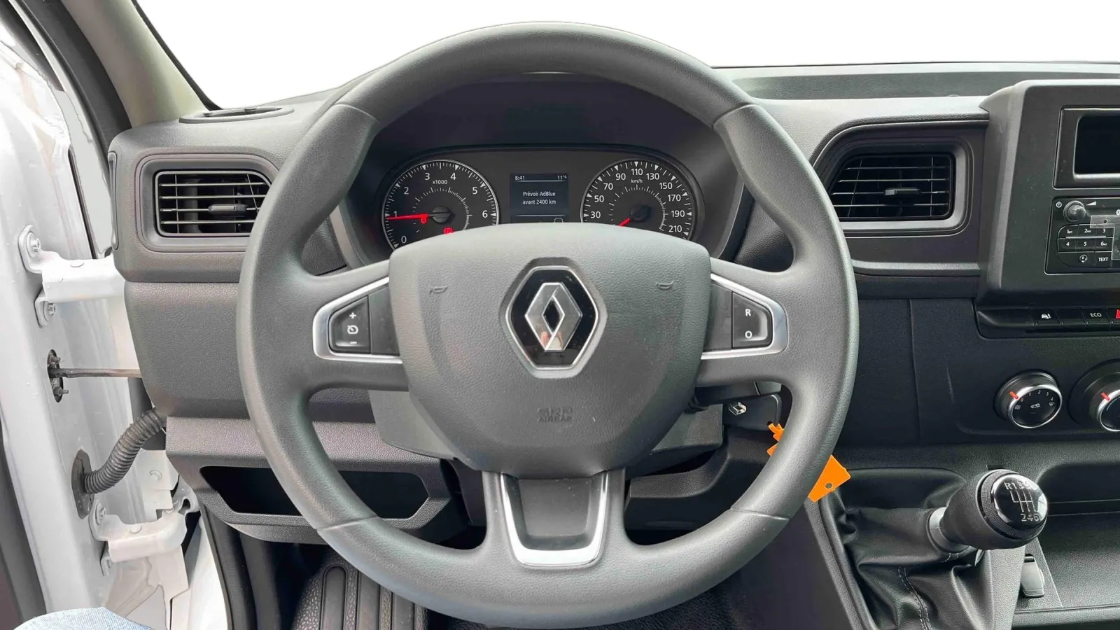 Acheter une renault MASTER FGN TRAC F3500 L3H3 BLUE DCI 135 d’occasion avec 22460km disponible immédiatement - photo 10