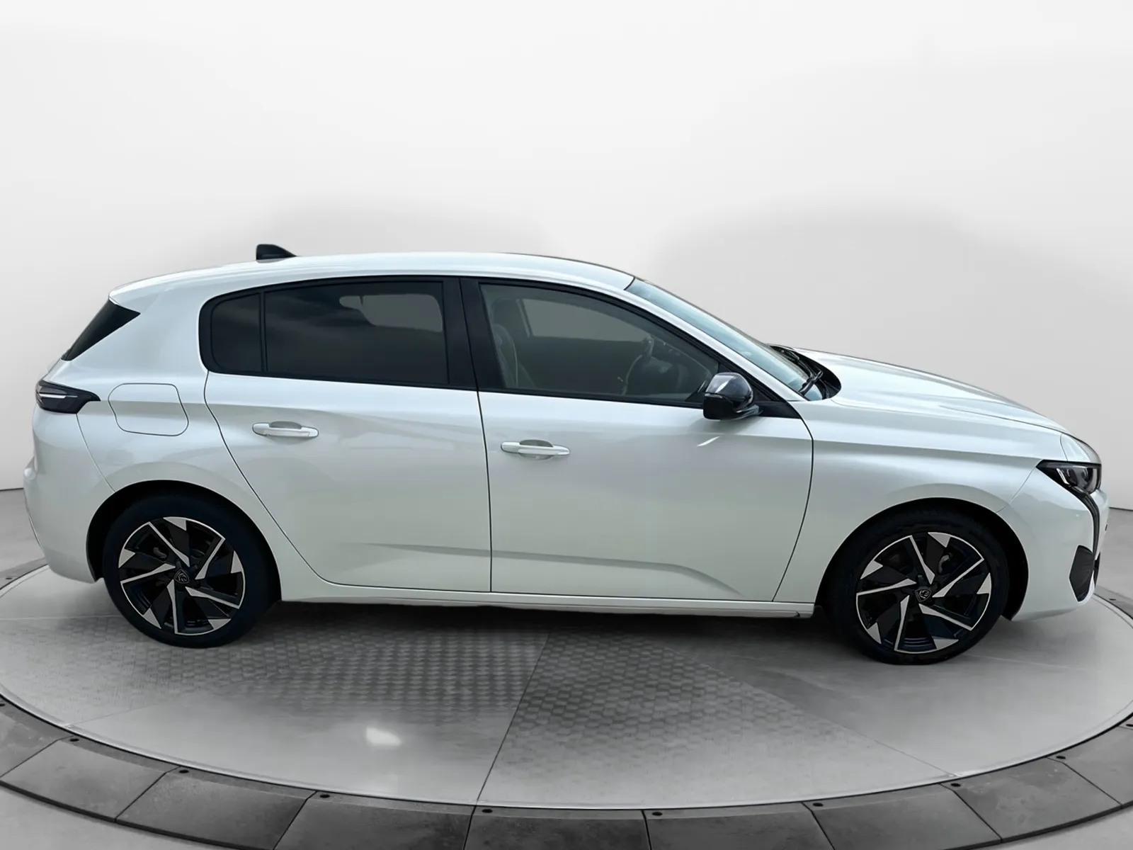 Acheter une peugeot 308 BlueHDi 130ch S&S EAT8 d’occasion avec 59576km disponible immédiatement - photo 6