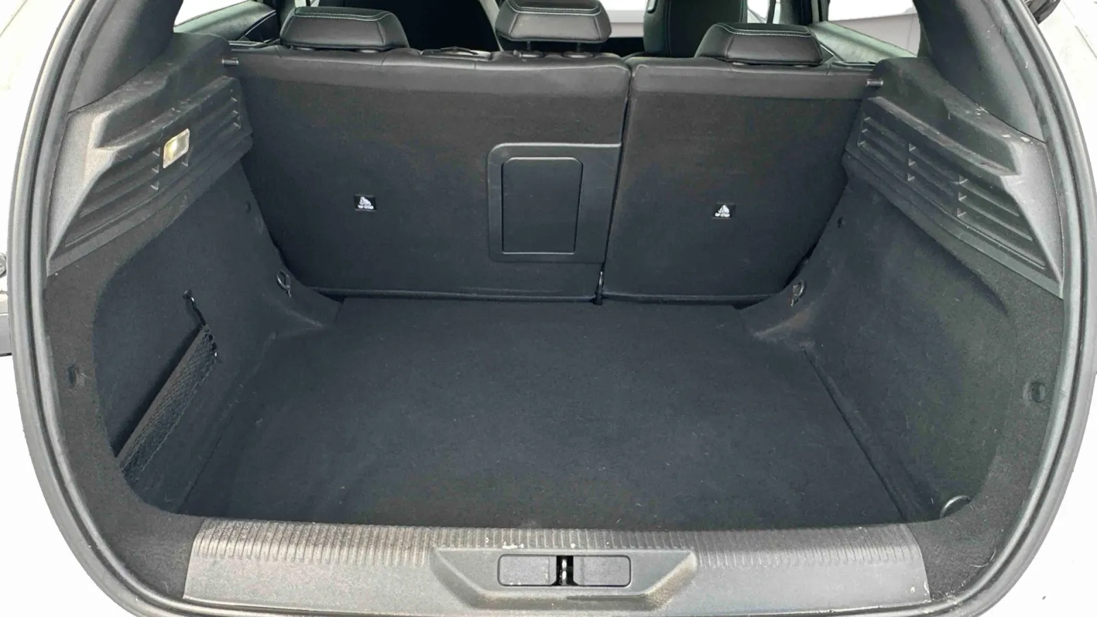 Acheter une peugeot 308 BlueHDi 130ch S&S EAT8 d’occasion avec 59576km disponible immédiatement - photo 12