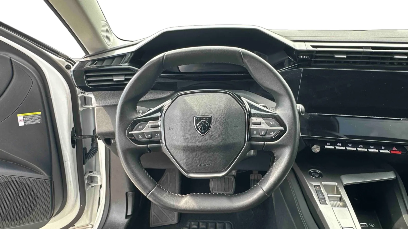 Acheter une peugeot 308 BlueHDi 130ch S&S EAT8 d’occasion avec 59576km disponible immédiatement - photo 10
