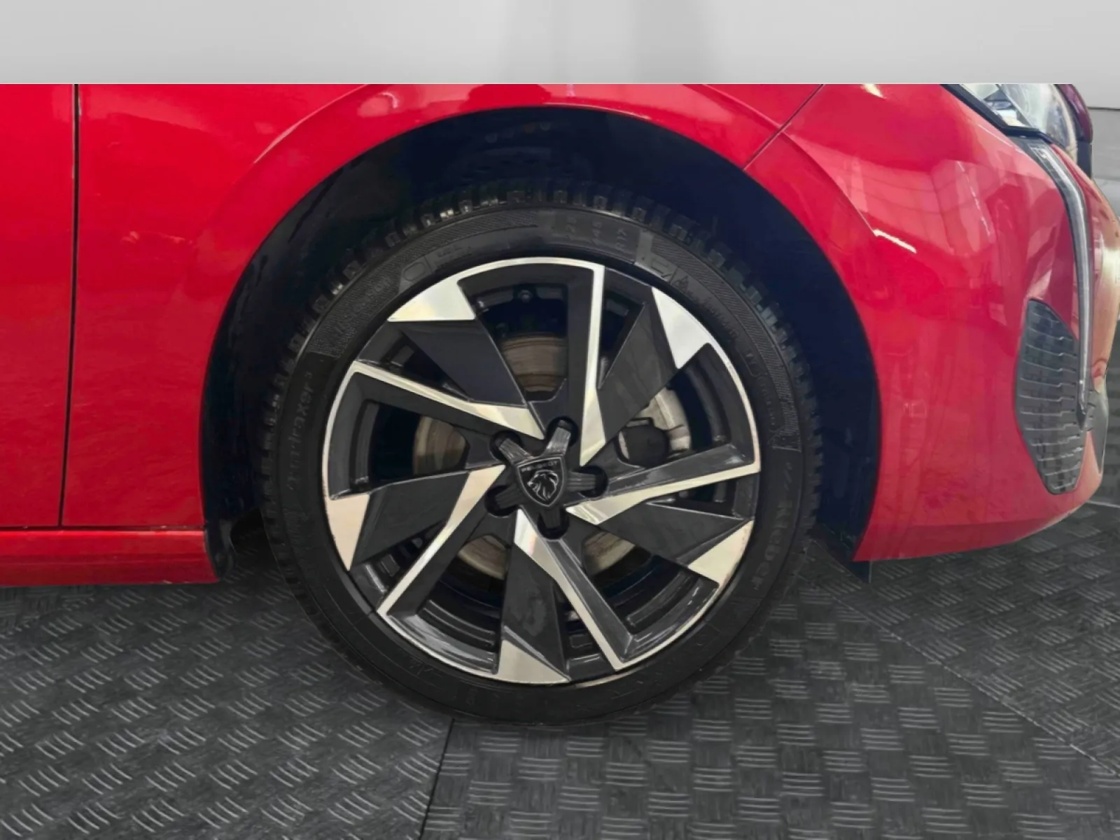 Acheter une peugeot 308 SW PureTech 130ch S&S EAT8 d’occasion avec 39000km disponible immédiatement - photo 17