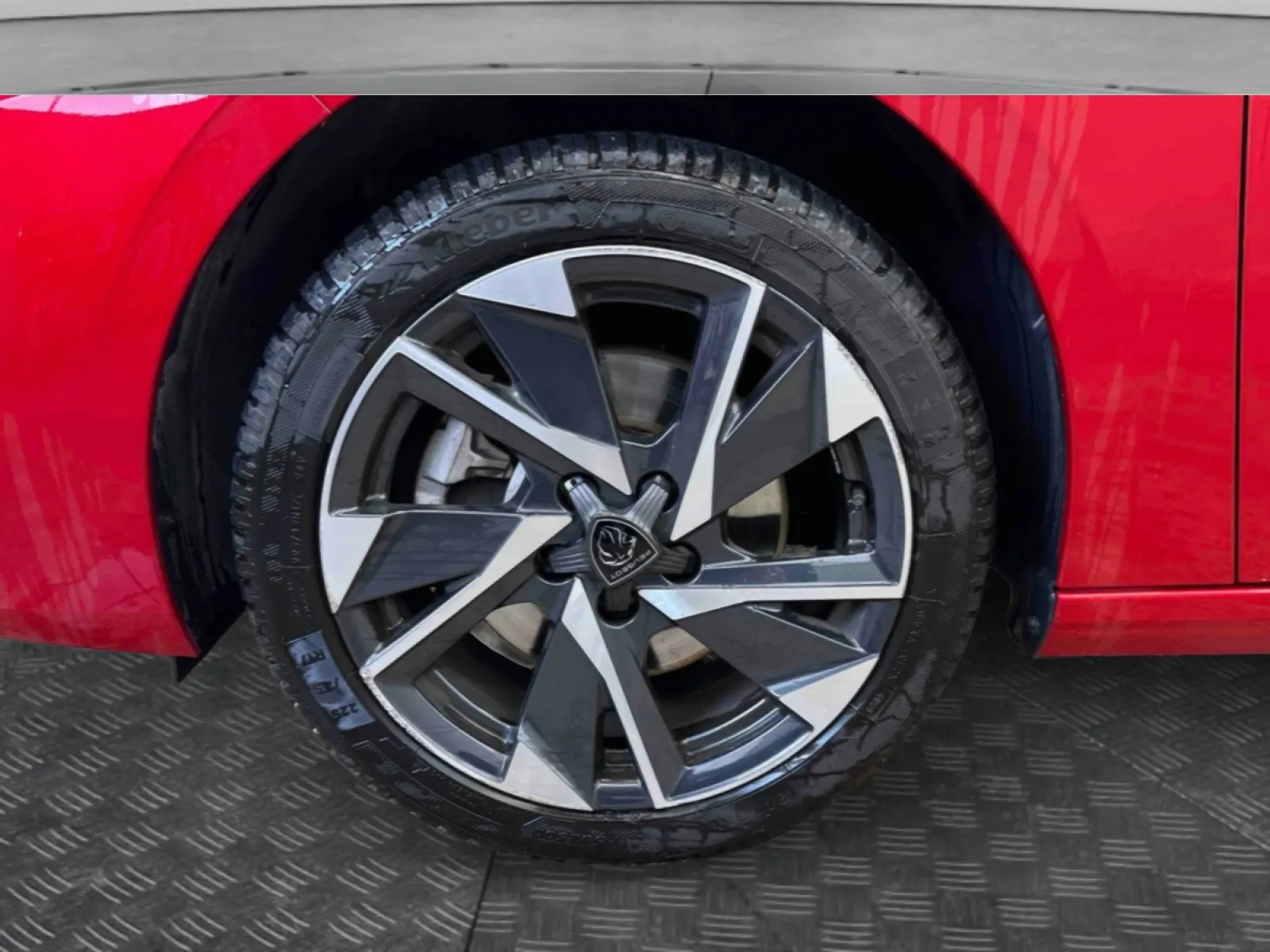 Acheter une peugeot 308 SW PureTech 130ch S&S EAT8 d’occasion avec 39000km disponible immédiatement - photo 14