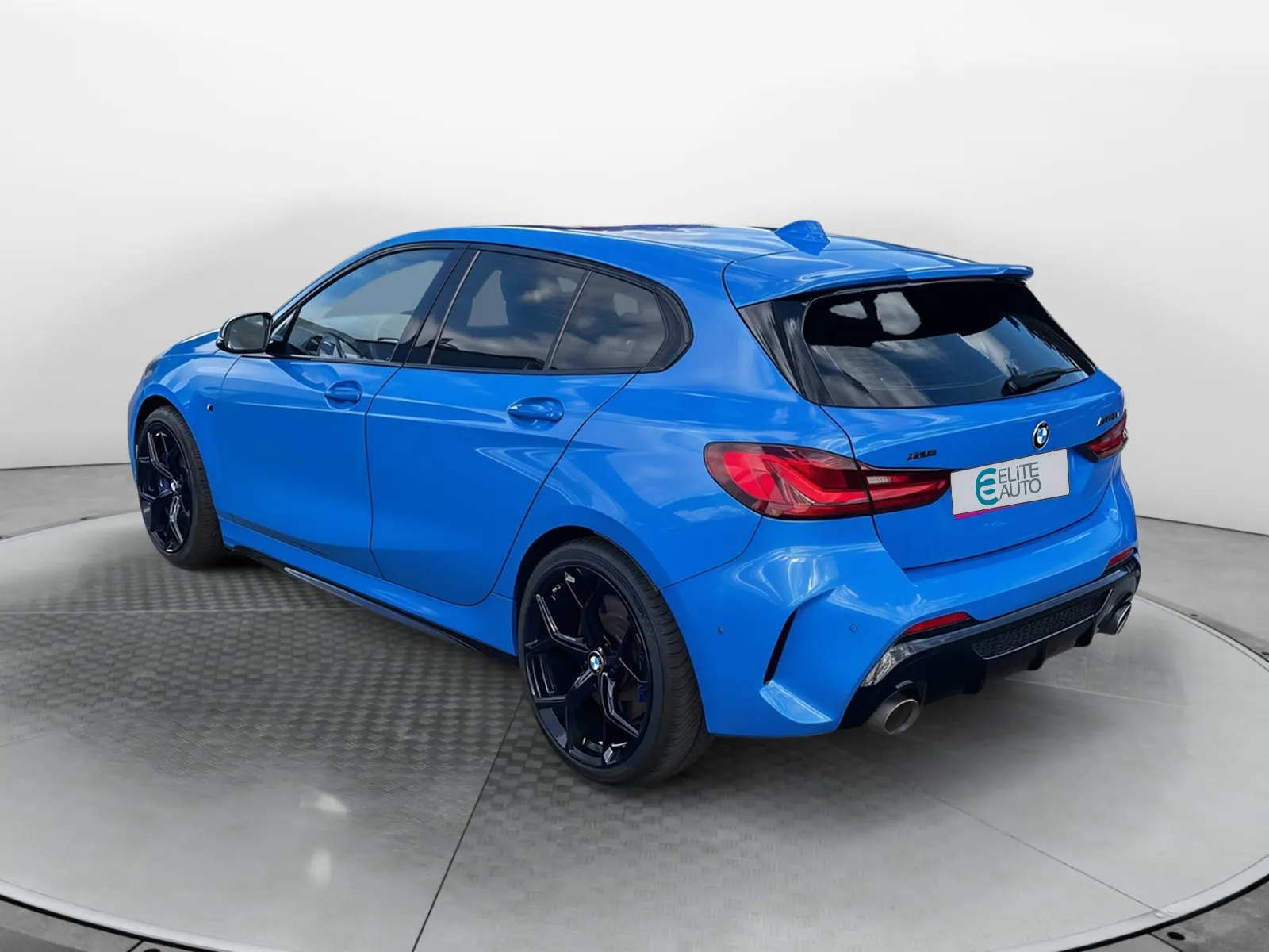 Acheter une bmw M135i xDrive 306 ch BVA8 d’occasion avec 74114km disponible immédiatement - photo 3