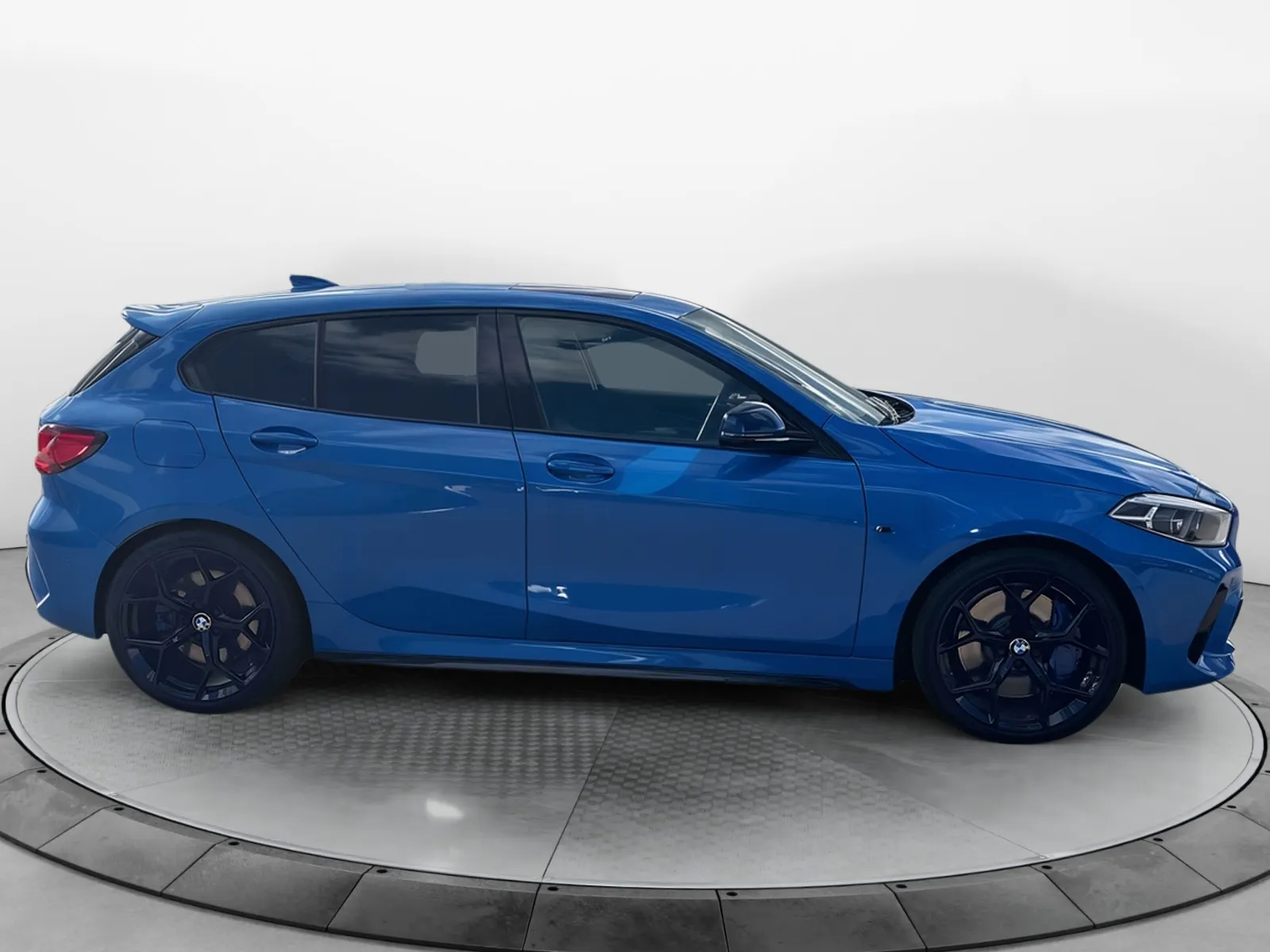 Acheter une bmw M135i xDrive 306 ch BVA8 d’occasion avec 74114km disponible immédiatement - photo 6