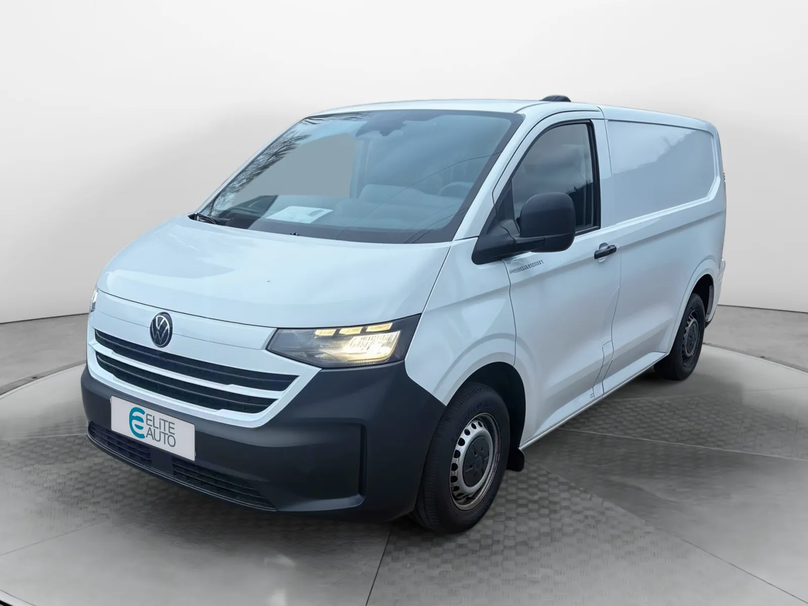 Acheter une volkswagen TRANSPORTER VAN L1H1 2.0 TDI 150 BVM6 d’occasion avec 13000km disponible immédiatement - photo 1