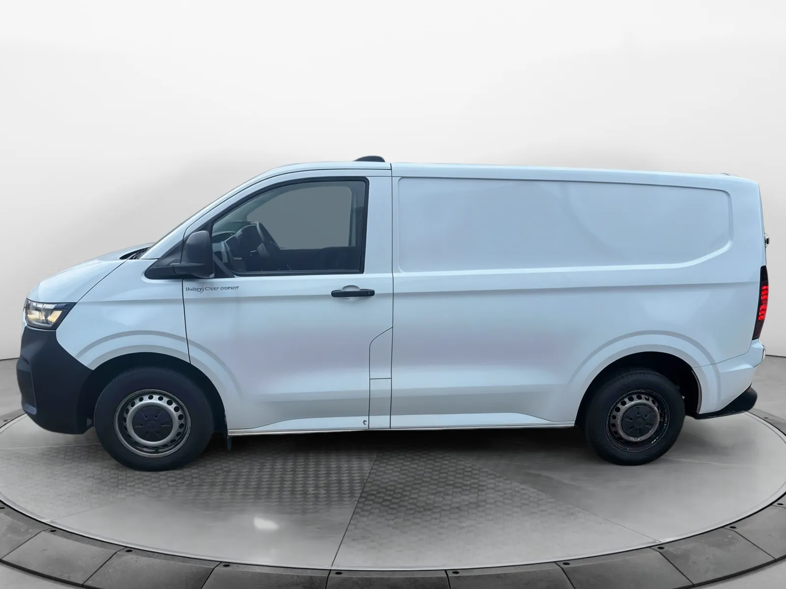 Acheter une volkswagen TRANSPORTER VAN L1H1 2.0 TDI 150 BVM6 d’occasion avec 13000km disponible immédiatement - photo 2