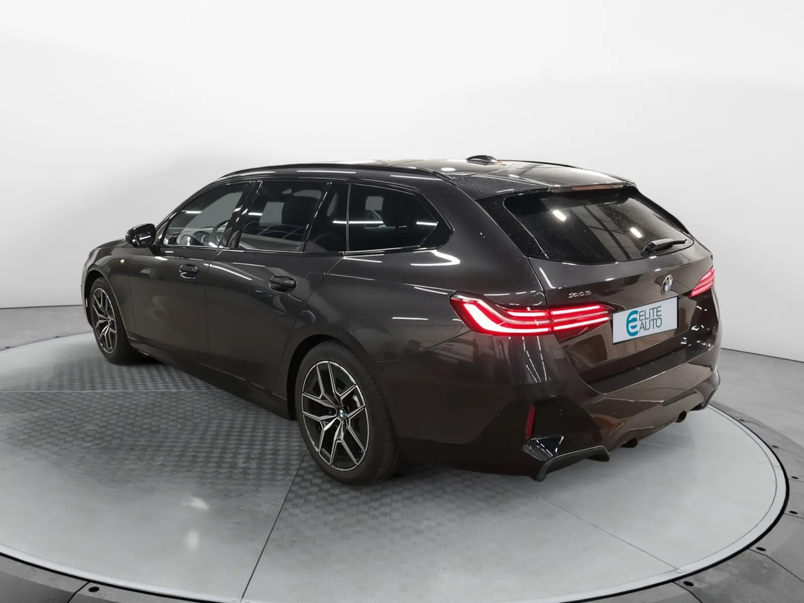 Acheter une bmw Touring 520d xDrive 197 ch BVA8 d’occasion avec 79962km disponible immédiatement - photo 3