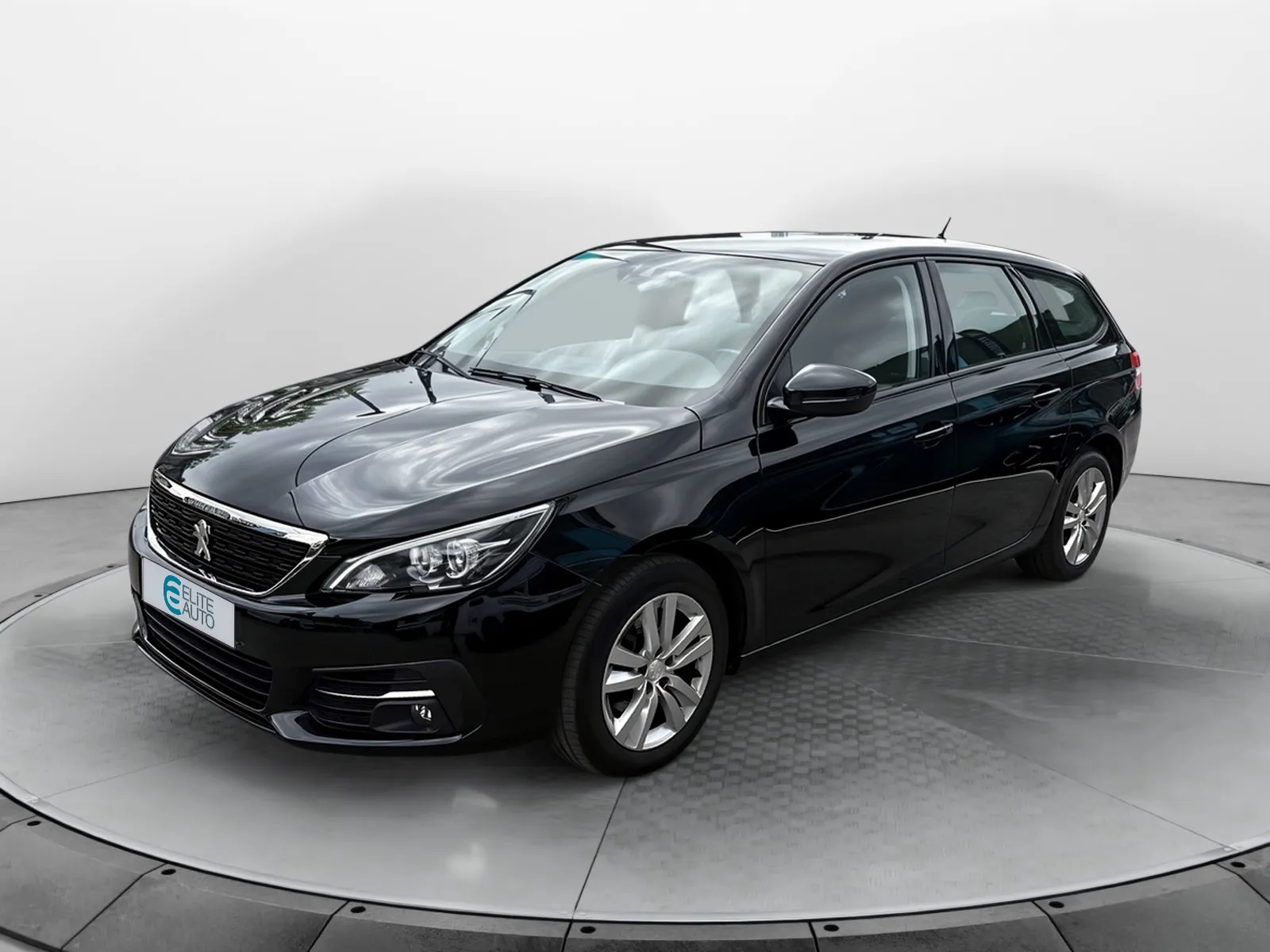 Acheter une peugeot 308 SW BlueHDi 130ch S&S EAT8 d’occasion avec 76390km disponible immédiatement - photo 1