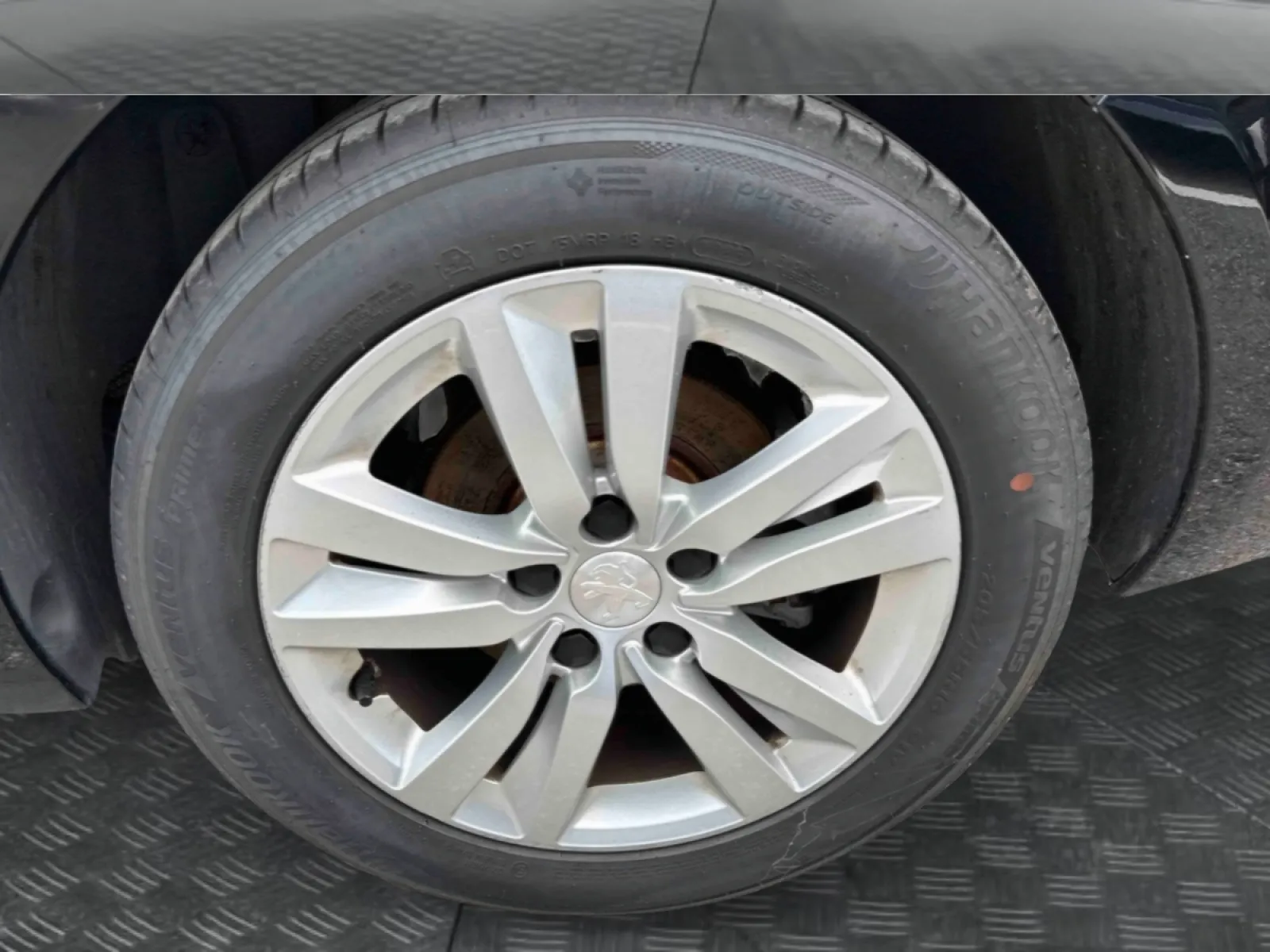 Acheter une peugeot 308 SW BlueHDi 130ch S&S EAT8 d’occasion avec 76390km disponible immédiatement - photo 15