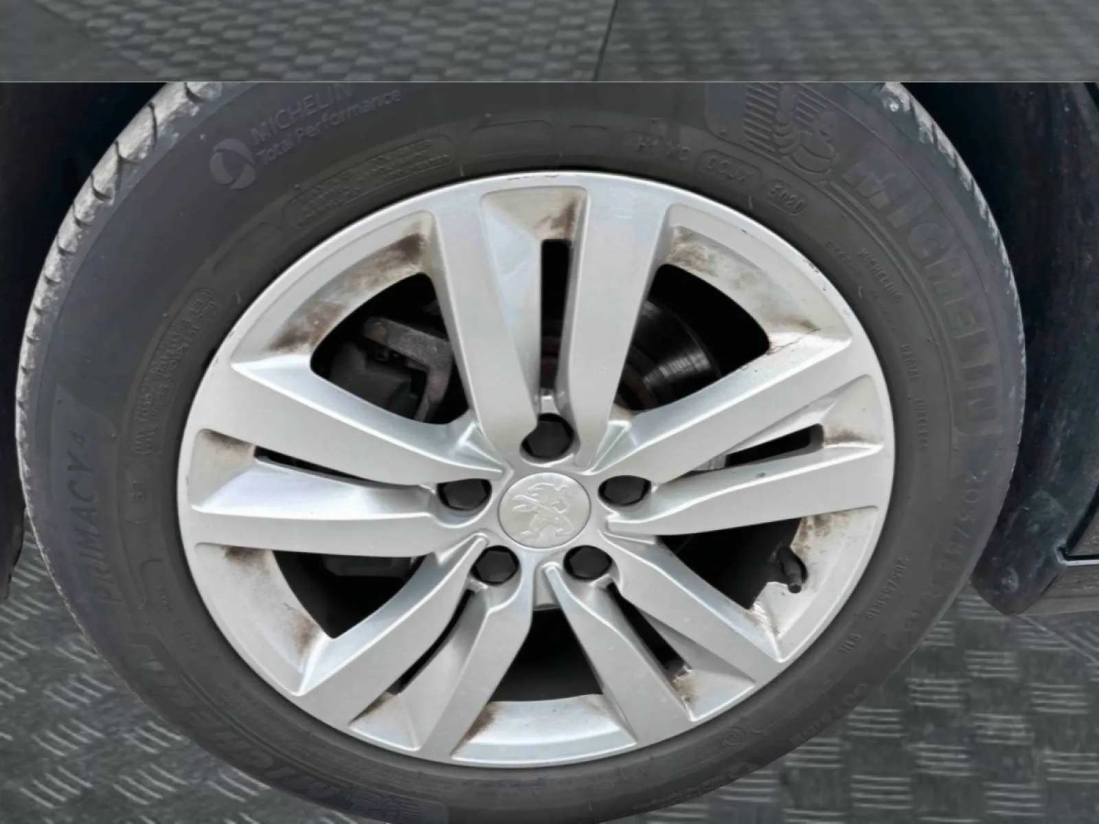 Acheter une peugeot 308 SW BlueHDi 130ch S&S EAT8 d’occasion avec 76390km disponible immédiatement - photo 14