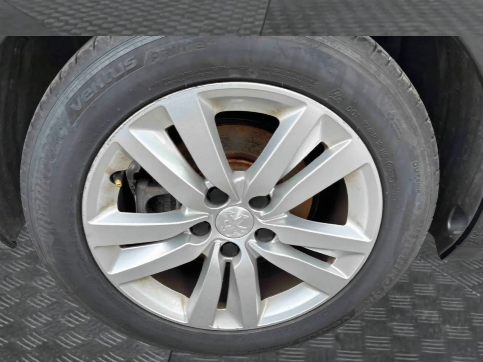 Acheter une peugeot 308 SW BlueHDi 130ch S&S EAT8 d’occasion avec 76390km disponible immédiatement - photo 16
