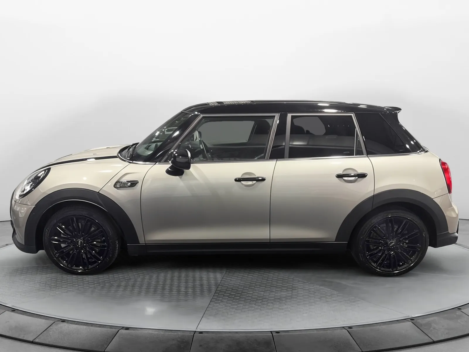 Acheter une mini Hatch 5 Portes Cooper S 178 ch DKG7 d’occasion avec 17226km disponible immédiatement - photo 2