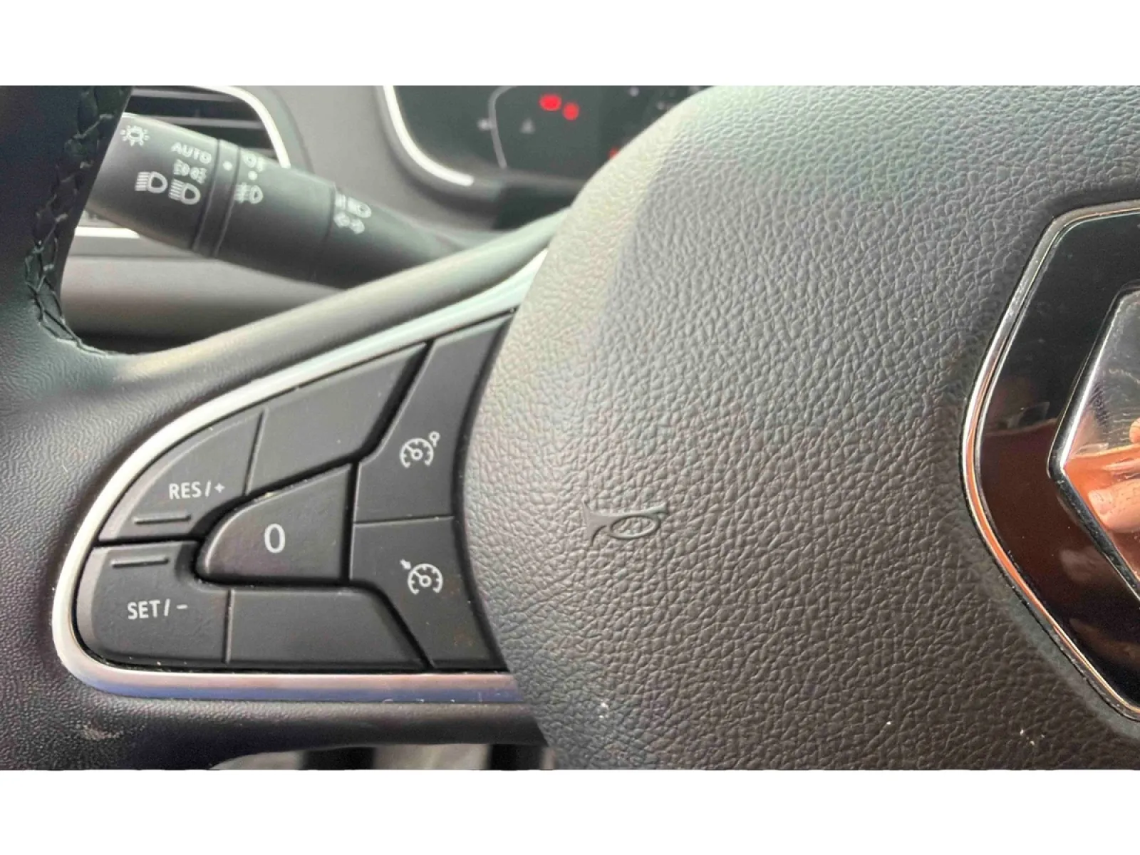 Acheter une renault Megane IV Berline Blue dCi 115 EDC d’occasion avec 71220km disponible immédiatement - photo 18