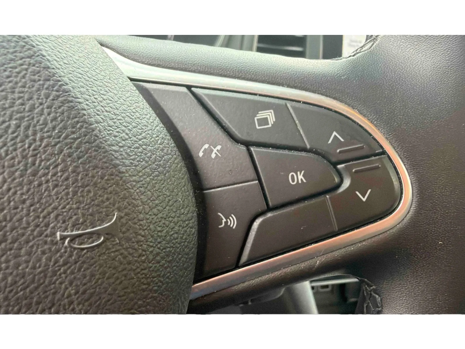 Acheter une renault Megane IV Berline Blue dCi 115 EDC d’occasion avec 71220km disponible immédiatement - photo 19