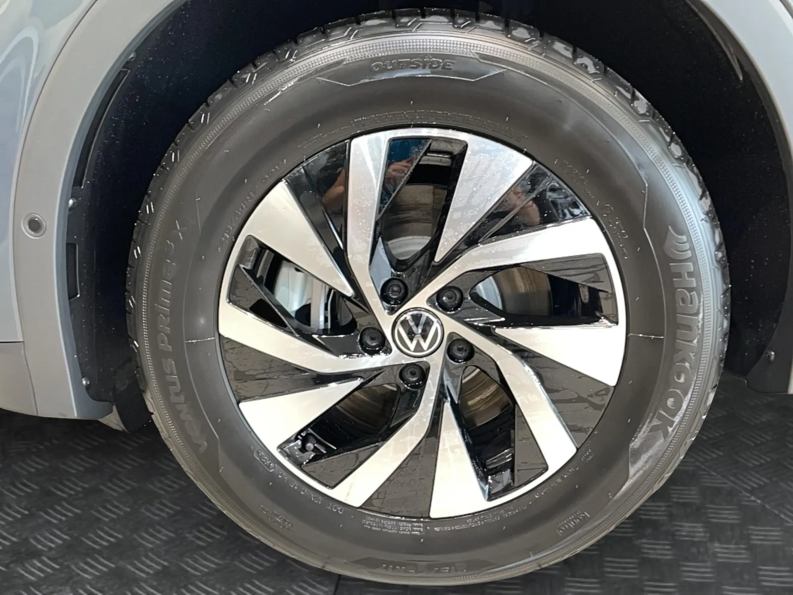 Acheter une volkswagen Tiguan 2.0 TDI 150ch DSG7 d’occasion avec 20000km disponible immédiatement - photo 4