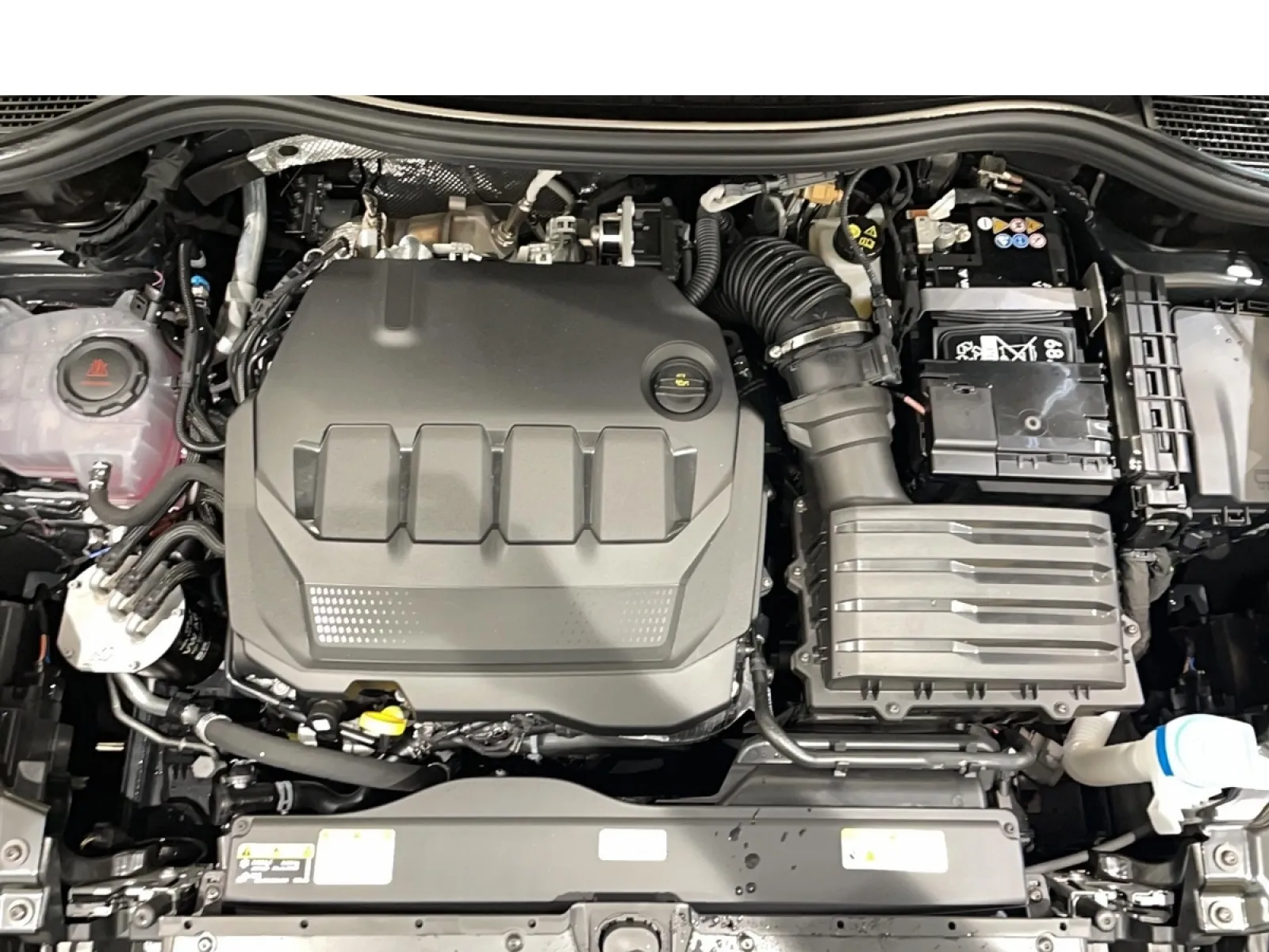 Acheter une volkswagen Tiguan 2.0 TDI 150ch DSG7 d’occasion avec 20000km disponible immédiatement - photo 22