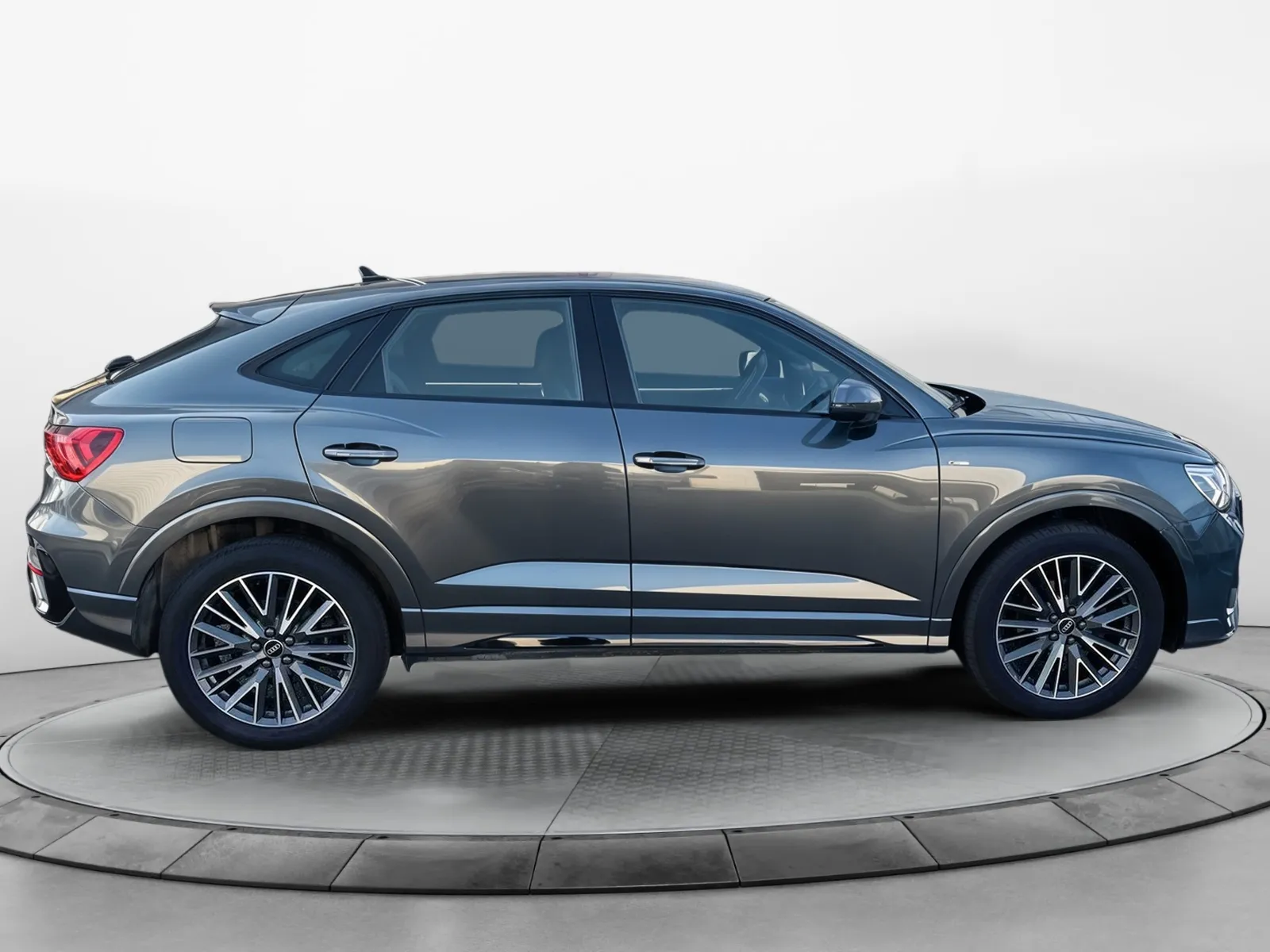 Acheter une audi Q3 Sportback 35 TDI 150 ch S tronic 7 d’occasion avec 79800km disponible immédiatement - photo 6