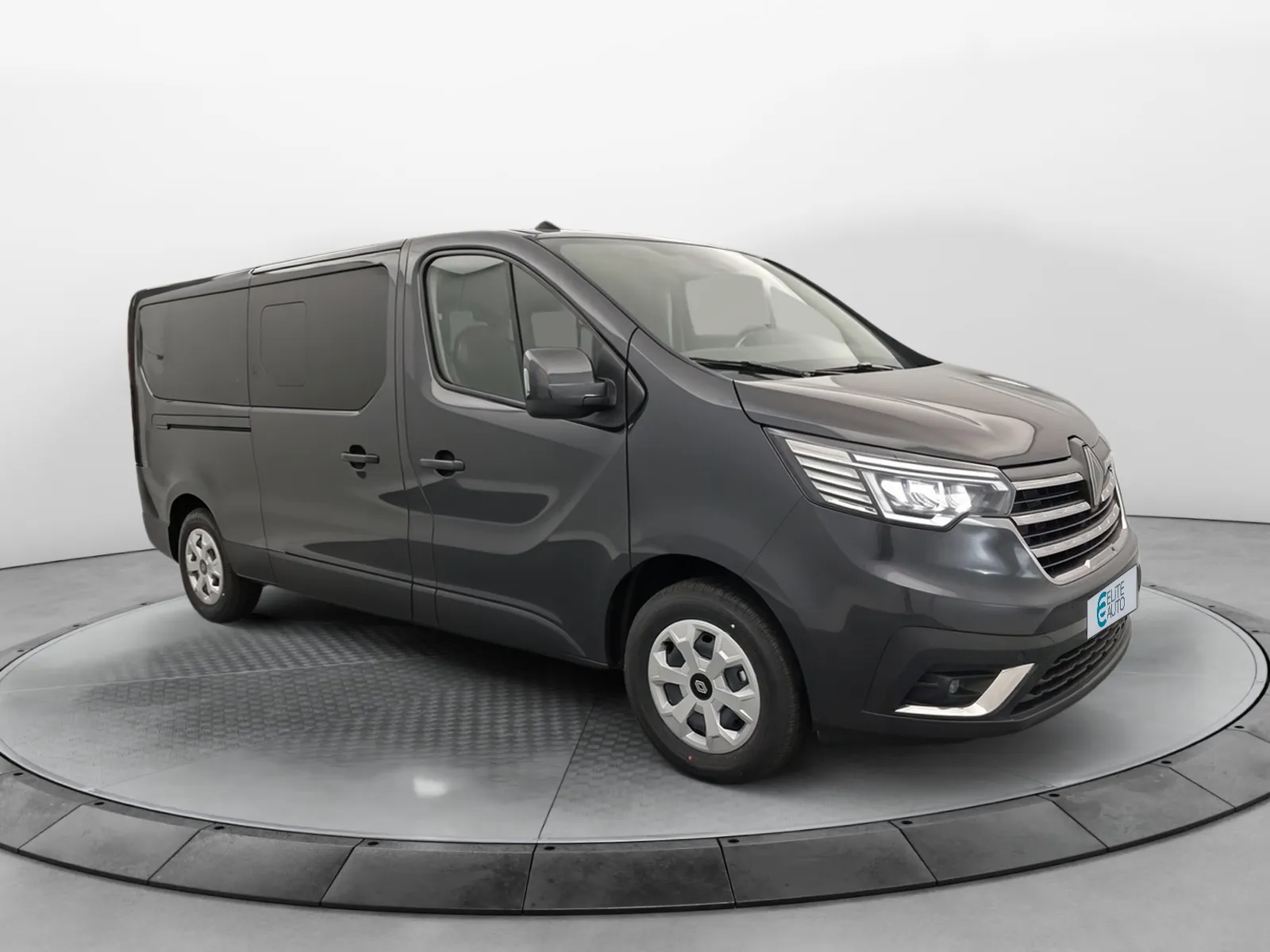 Acheter une renault Trafic  TPMR Blue dCi 150 d’occasion avec 6344km disponible immédiatement - photo 6