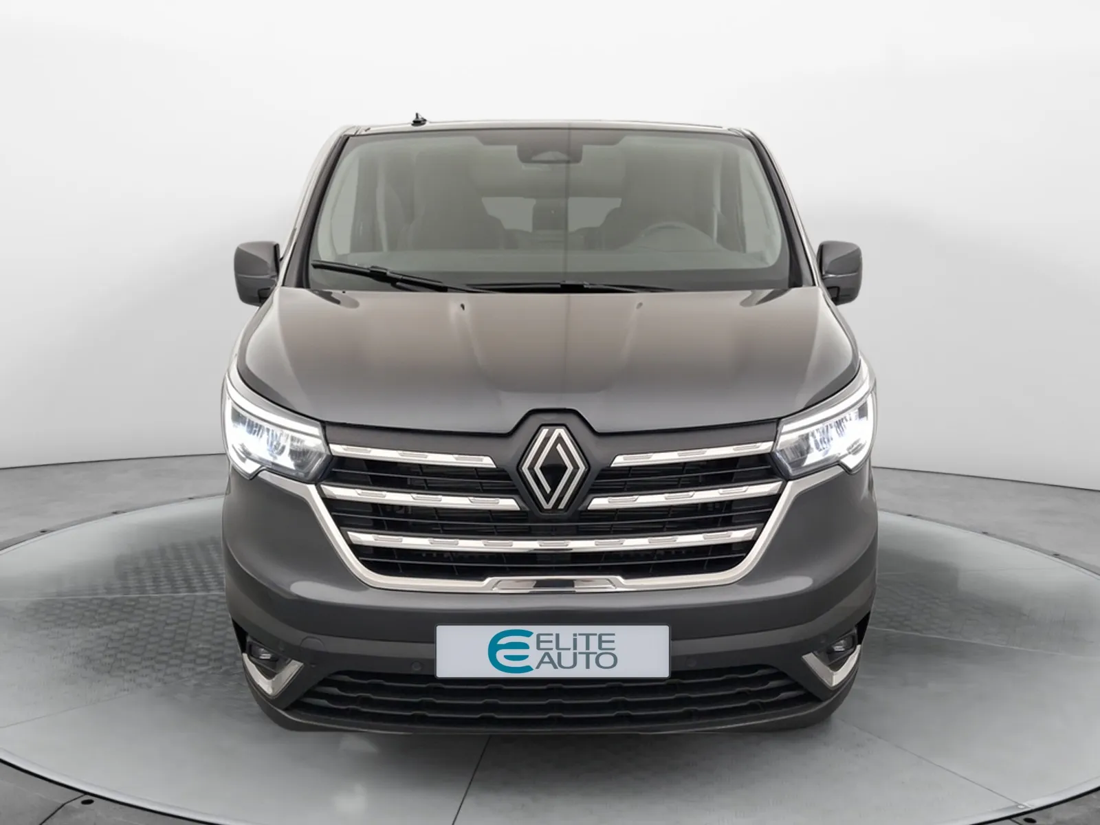 Acheter une renault Trafic  TPMR Blue dCi 150 d’occasion avec 6344km disponible immédiatement - photo 8