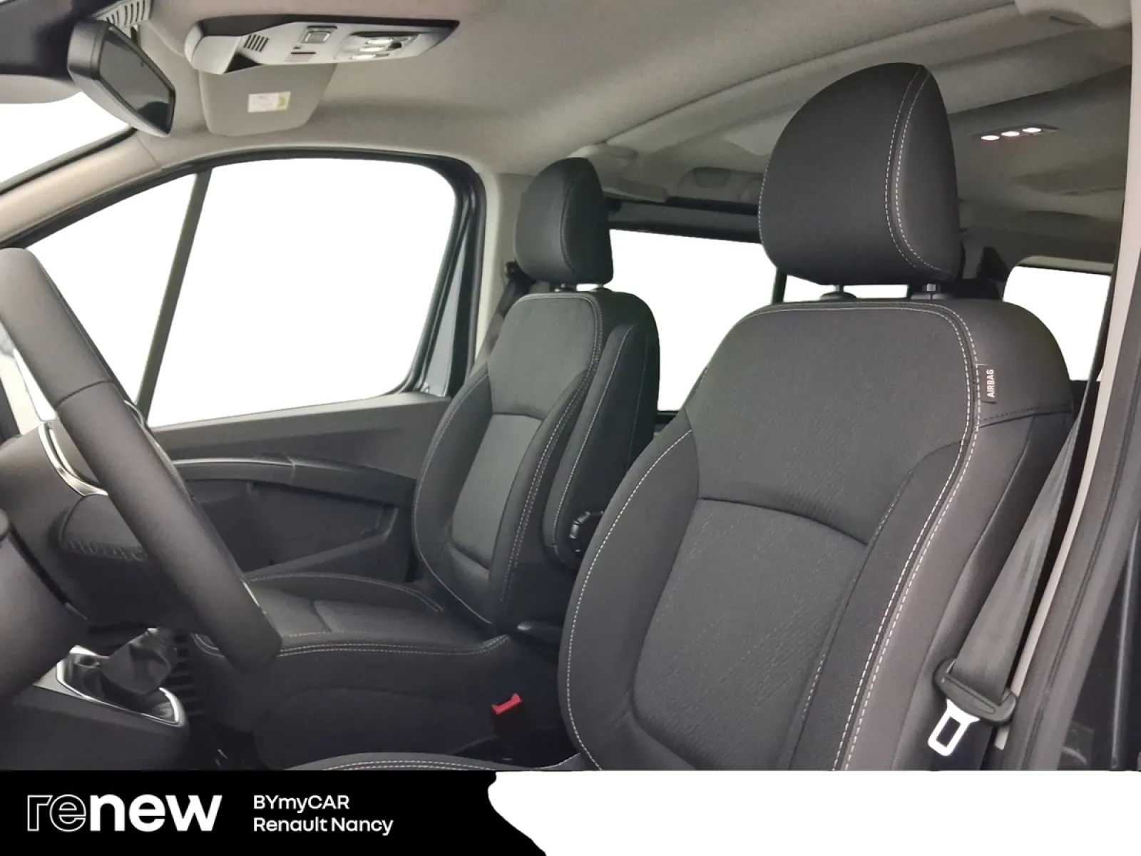 Acheter une renault Trafic  TPMR Blue dCi 150 d’occasion avec 6344km disponible immédiatement - photo 11
