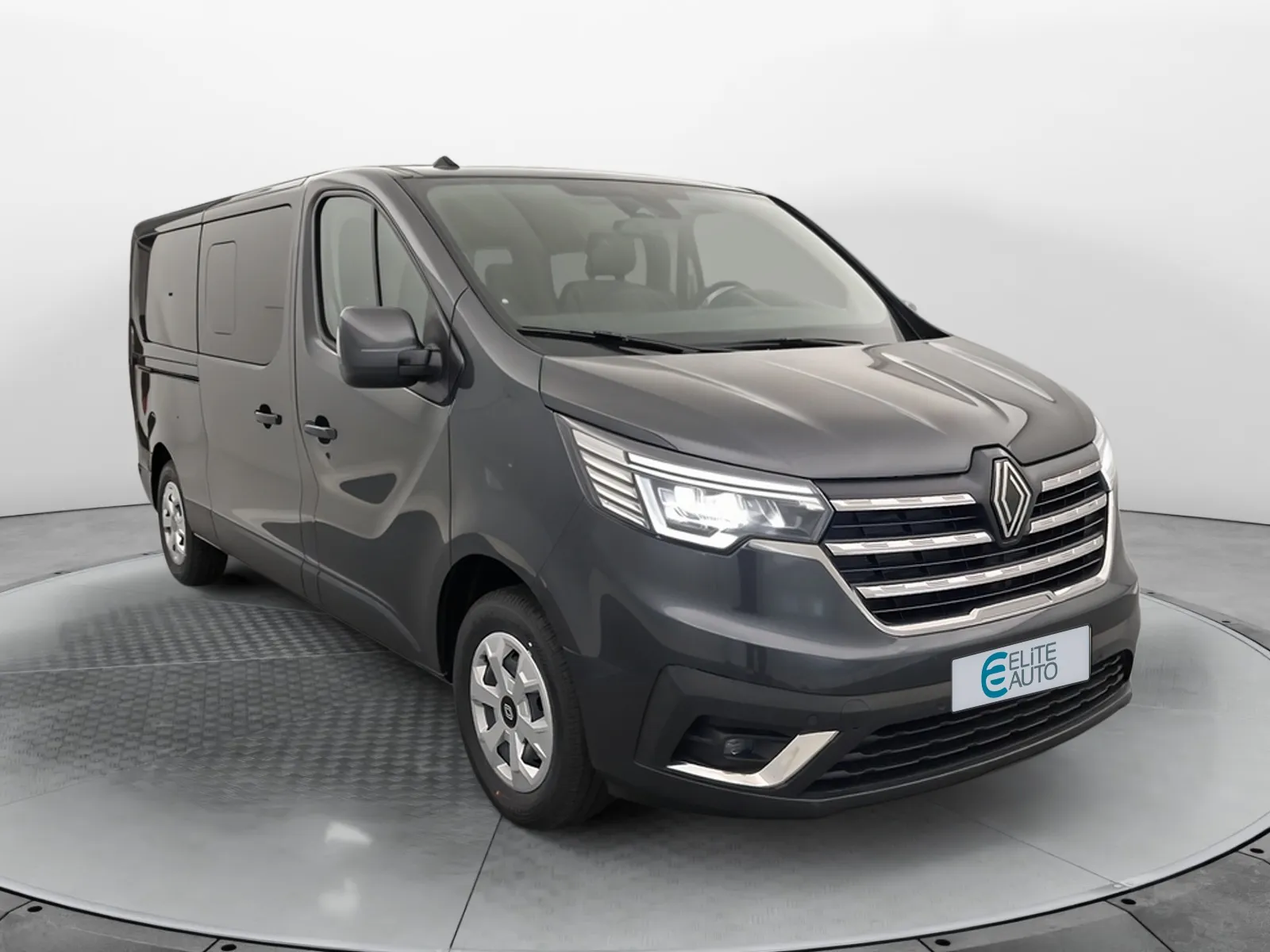 Acheter une renault Trafic  TPMR Blue dCi 150 d’occasion avec 6344km disponible immédiatement - photo 7