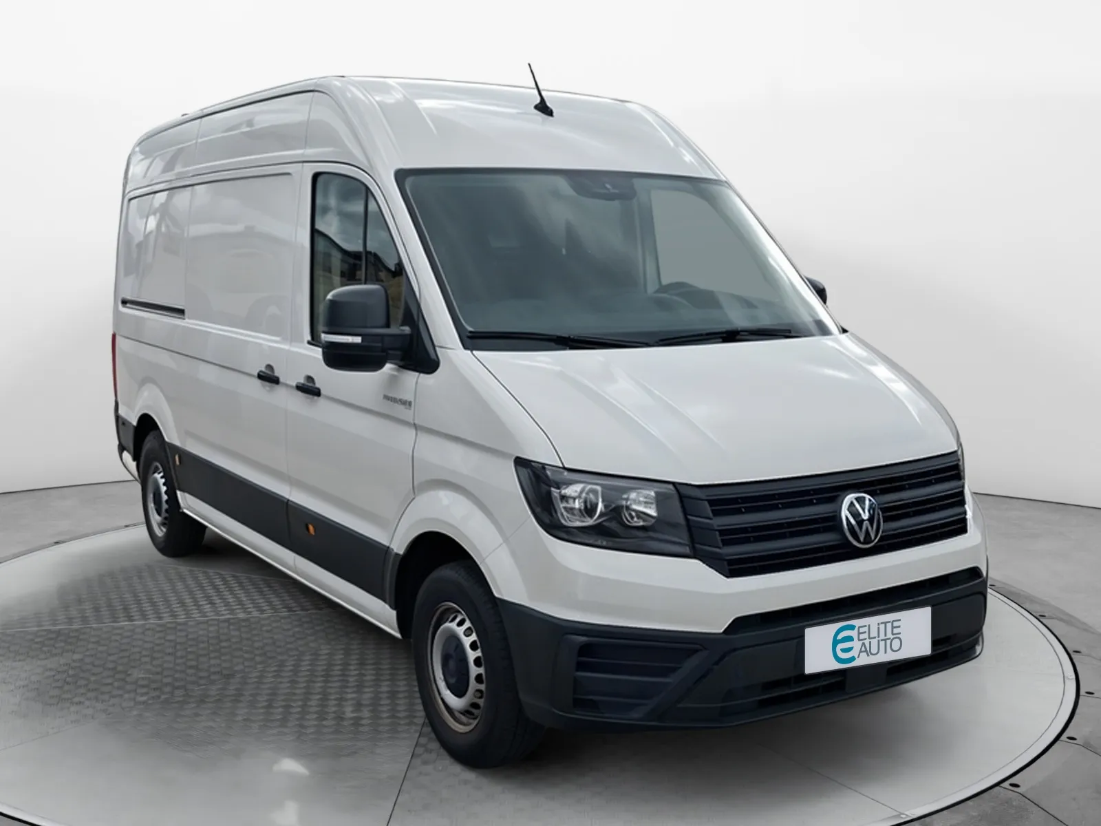 Acheter une volkswagen CRAFTER VAN 35 L3H3 2.0 TDI 140 CH BVA d’occasion avec 15000km disponible immédiatement - photo 7