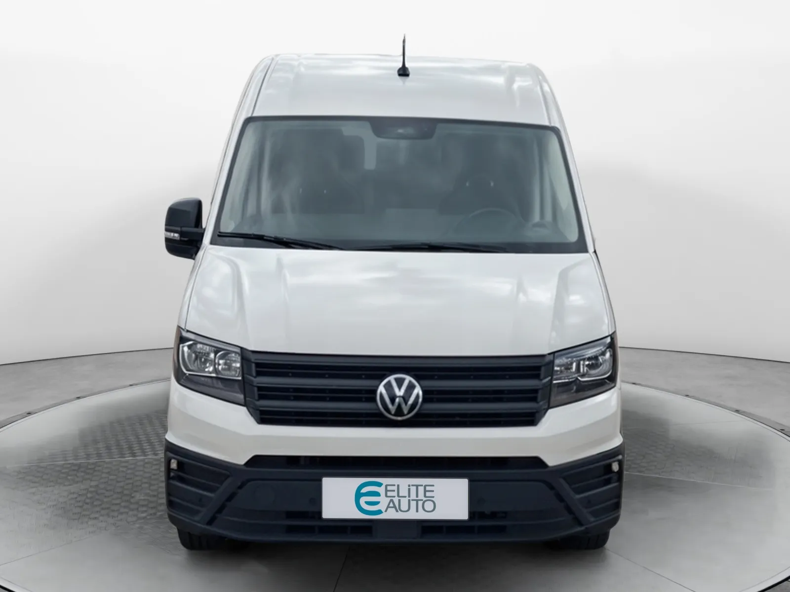 Acheter une volkswagen CRAFTER VAN 35 L3H3 2.0 TDI 140 CH BVA d’occasion avec 15000km disponible immédiatement - photo 8