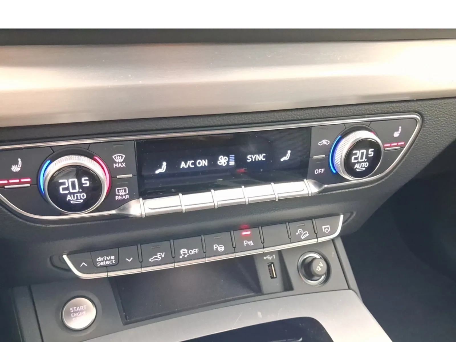 Acheter une audi Q5 Sportback 55 TFSIe 367 S tronic 7 Quattro d’occasion avec 51308km disponible immédiatement - photo 28