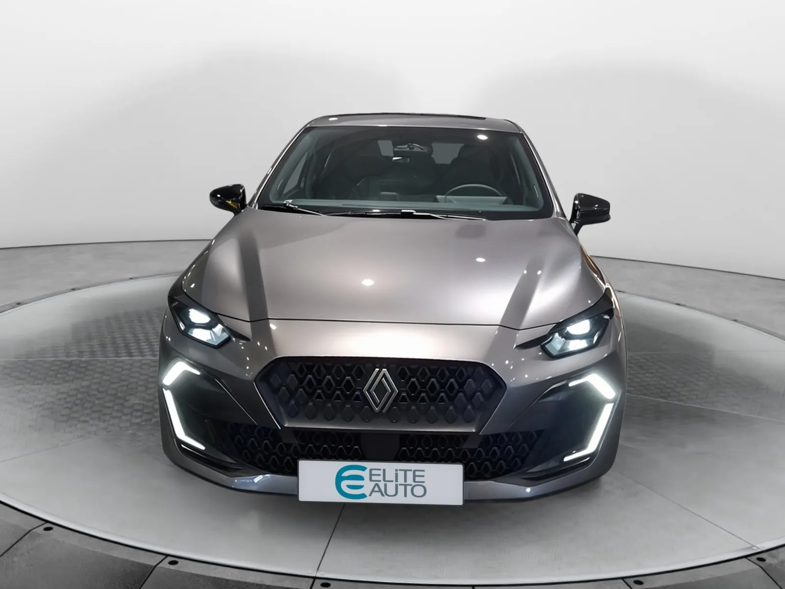 Acheter une renault Clio E-Tech full hybrid 160 ch d’occasion avec 10km disponible immédiatement - photo 8